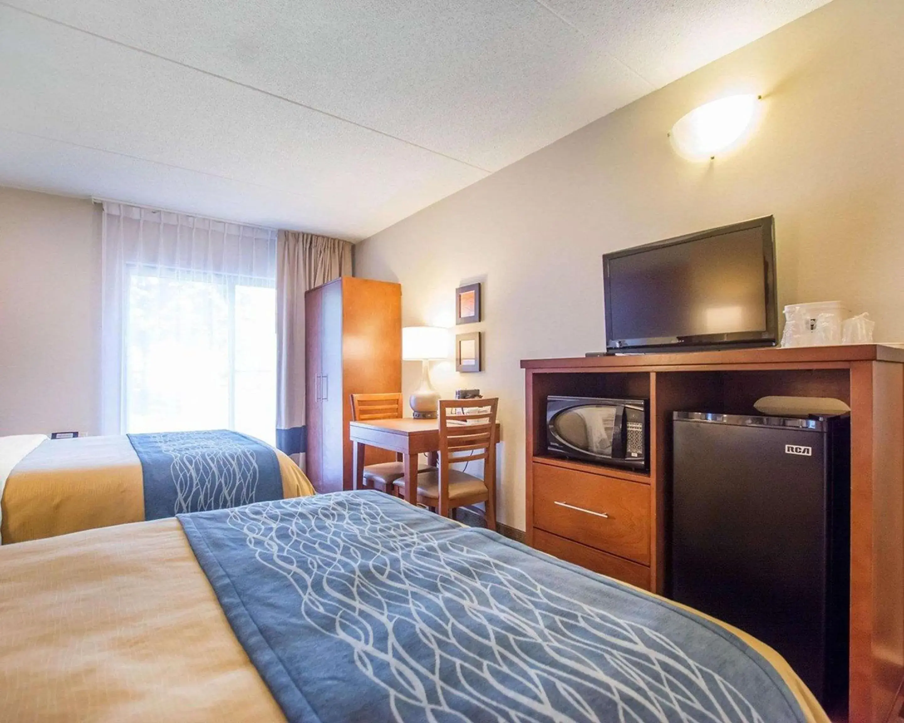 Double Room with Two Double Beds - Ground Floor - Non-Smoking in Comfort Inn Double Room with Two Double Beds - Ground Floor - Non-Smoking in Comfort Inn