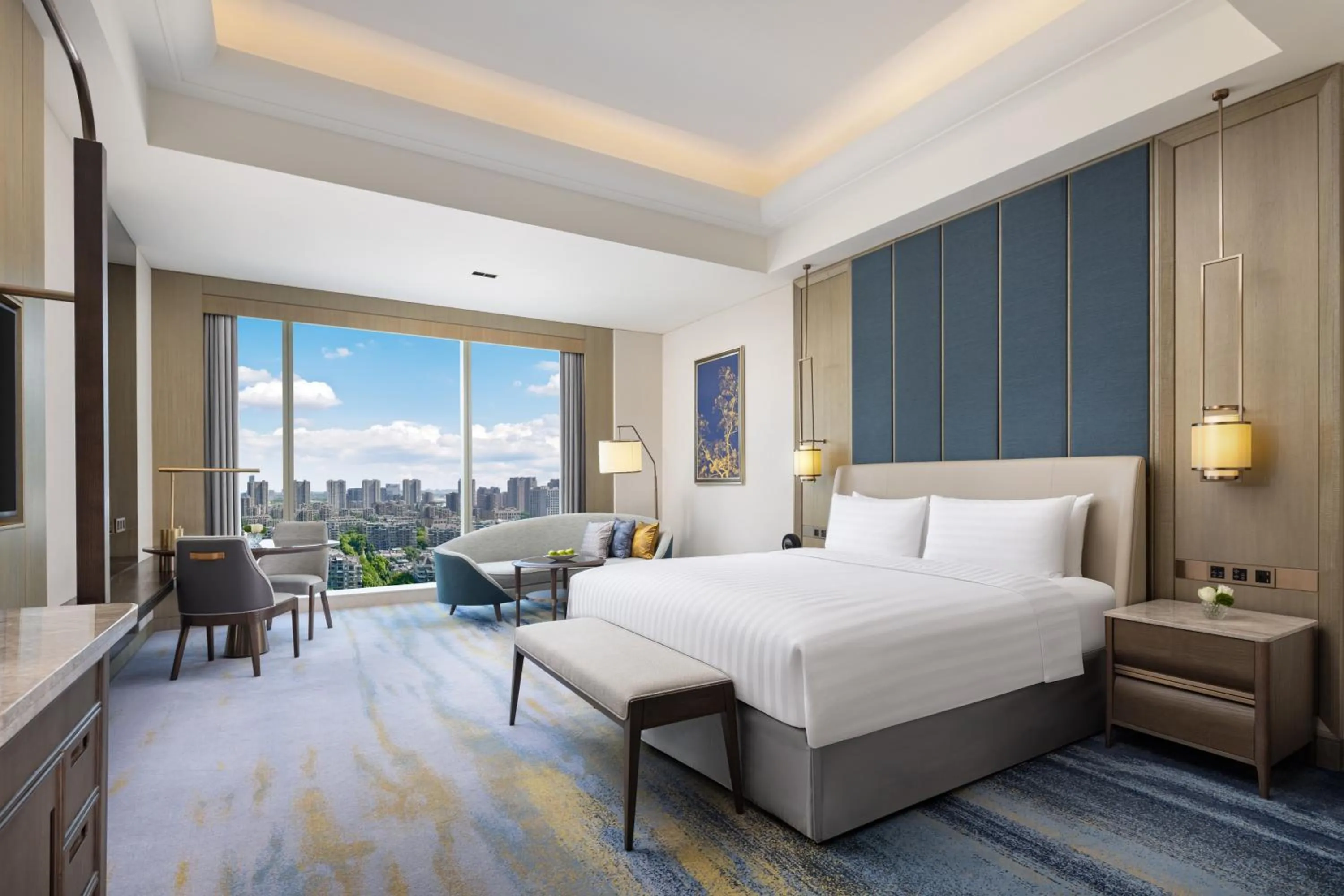 Bed in Shangri-La Yuanqu, Suzhou