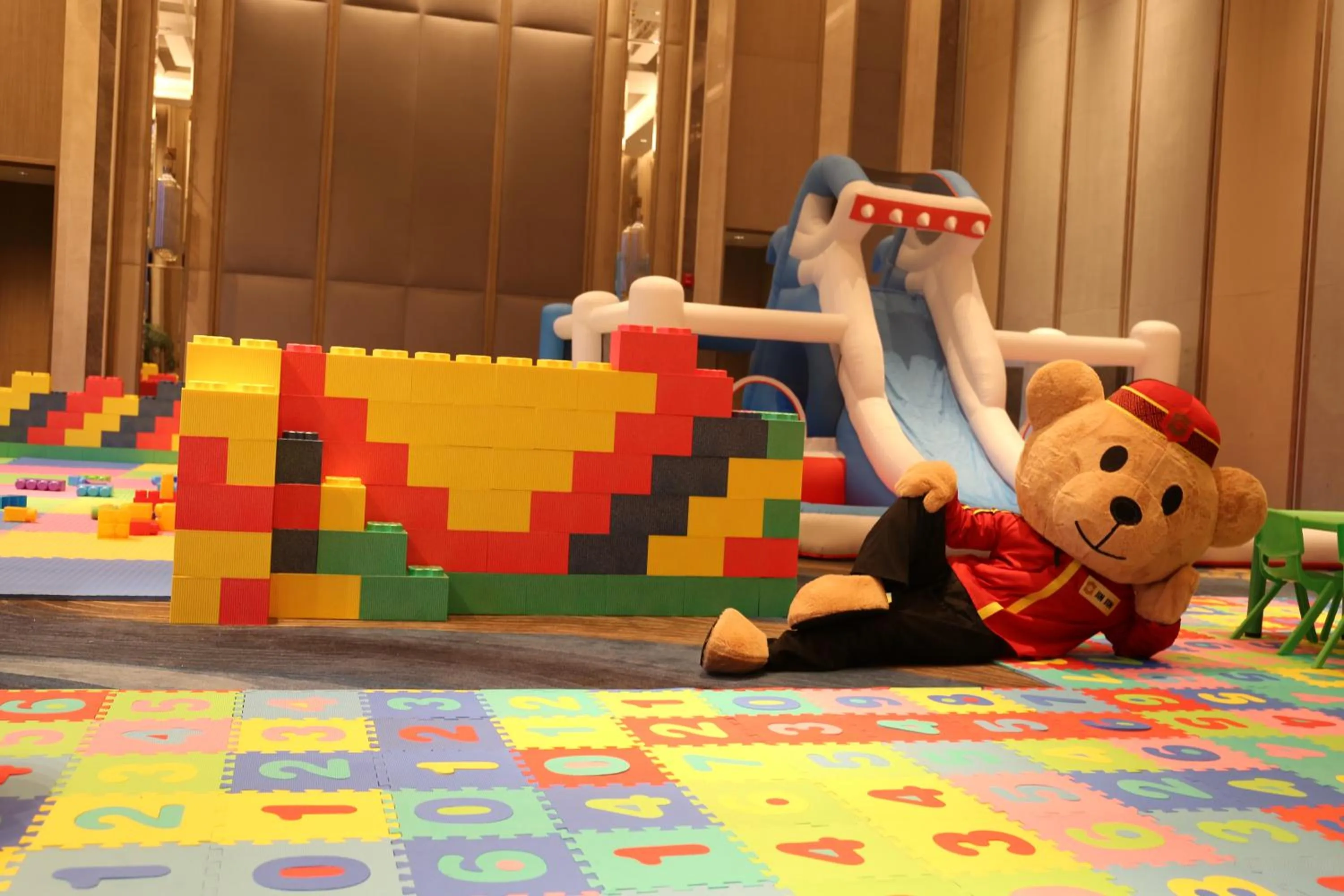 Kids's club in Shangri-La Yuanqu, Suzhou