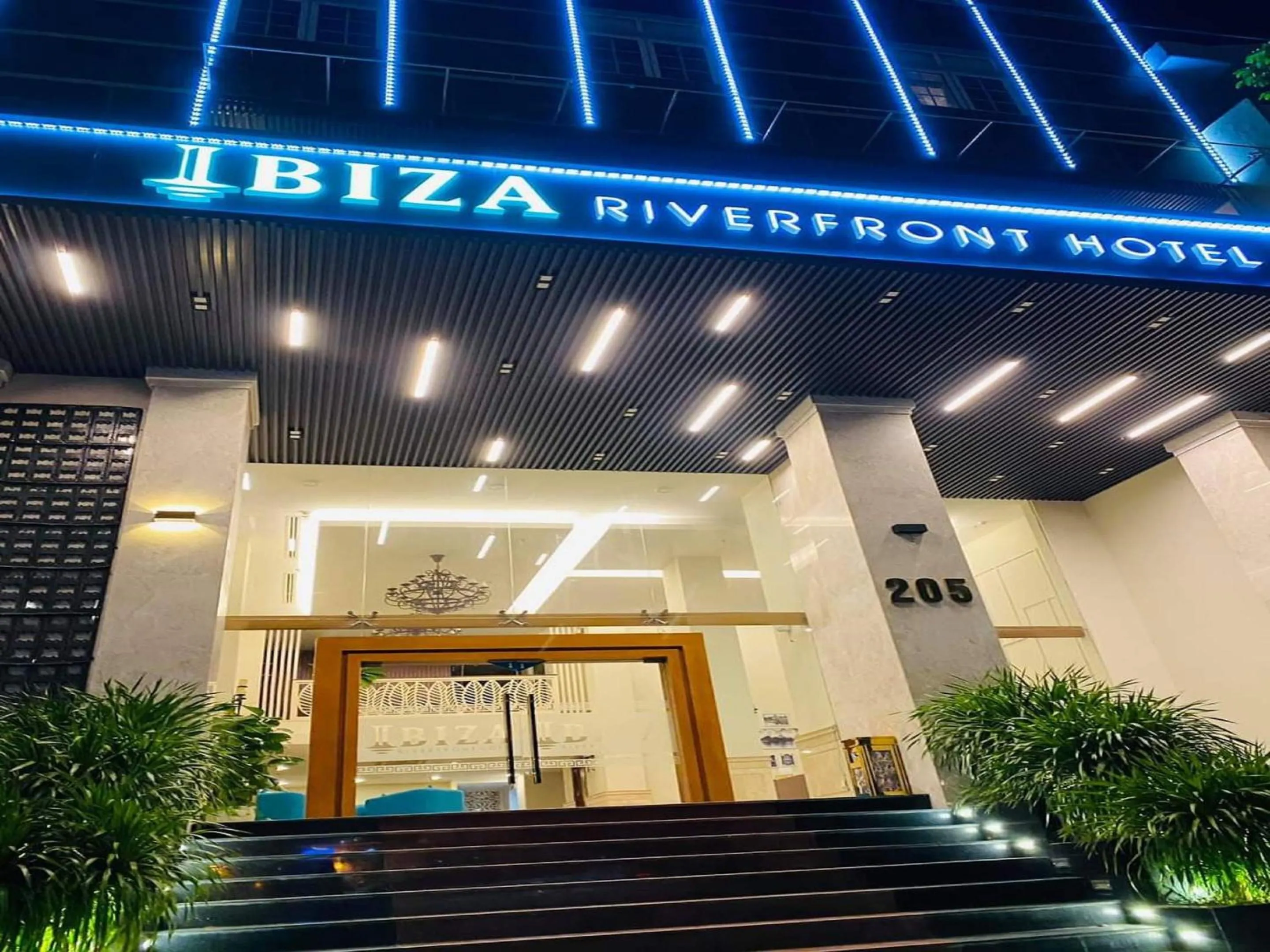 Facade/entrance in IBIZA Riverfront Da Nang Hotel