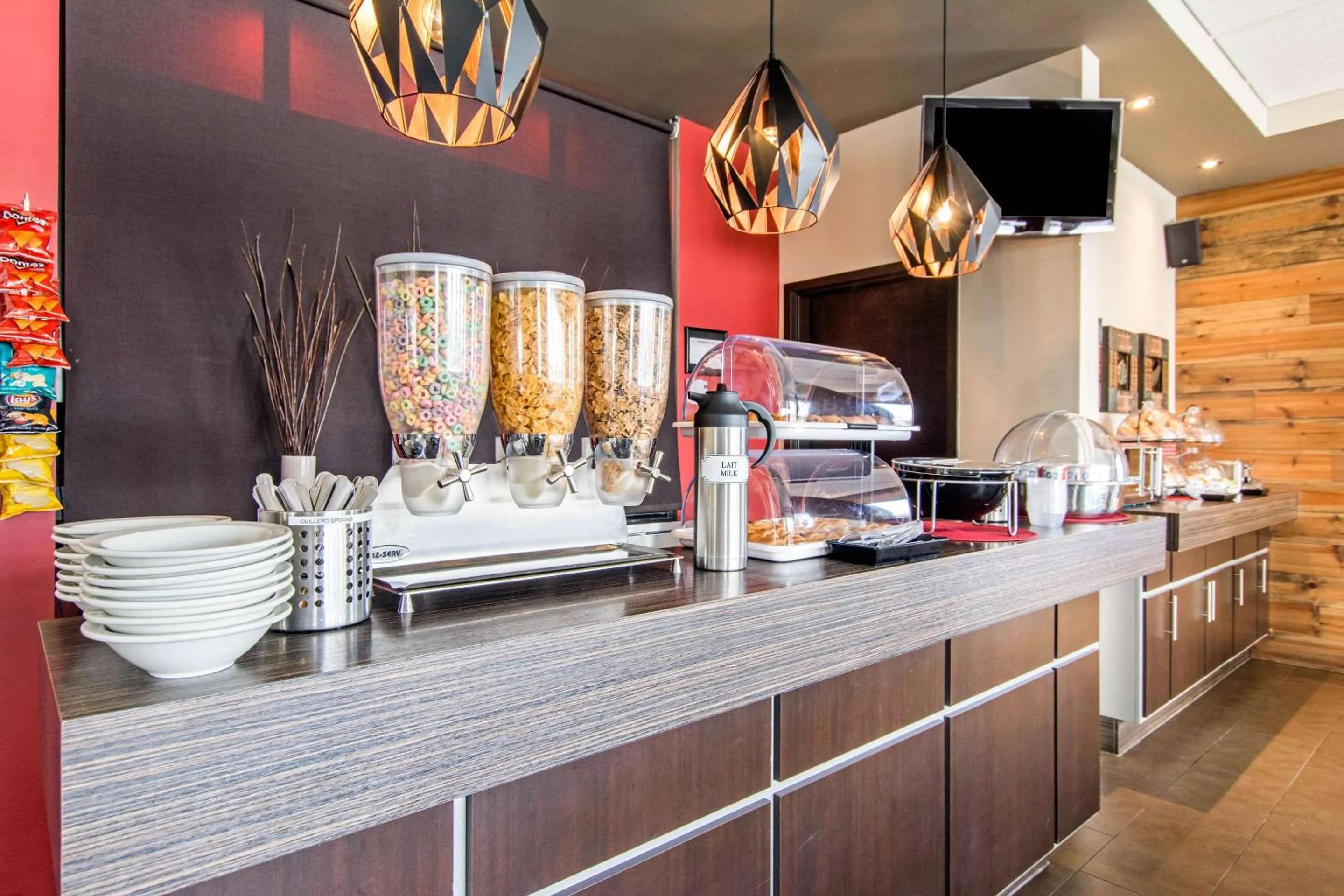 Restaurant/places to eat in Econo Lodge Inn & Suites