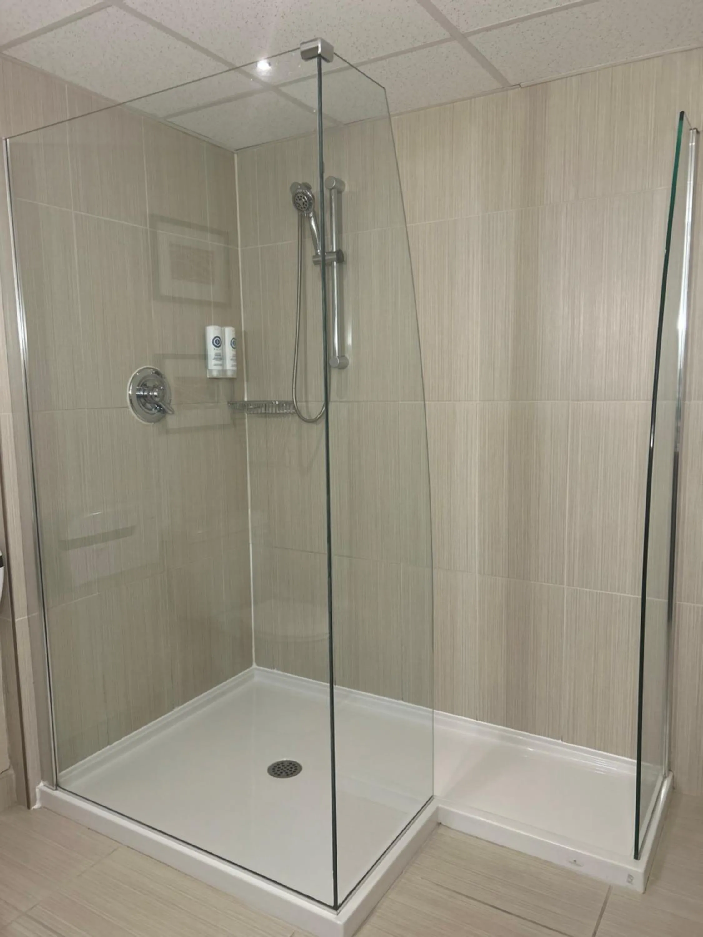 Shower in Comfort Inn