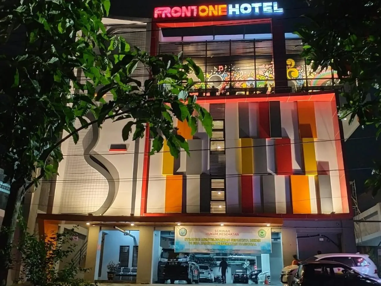Facade/entrance in Front One Hotel Tulungagung