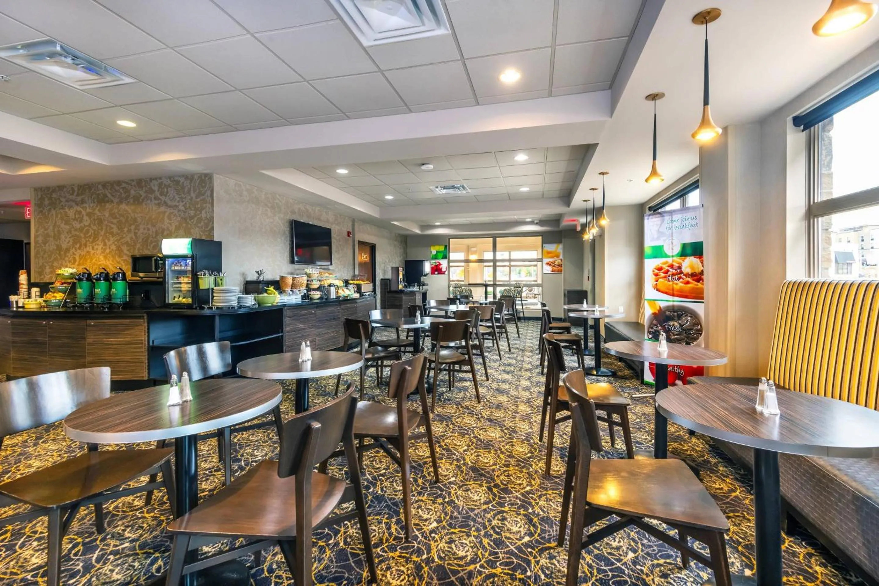 Breakfast in Quality Inn & Suites