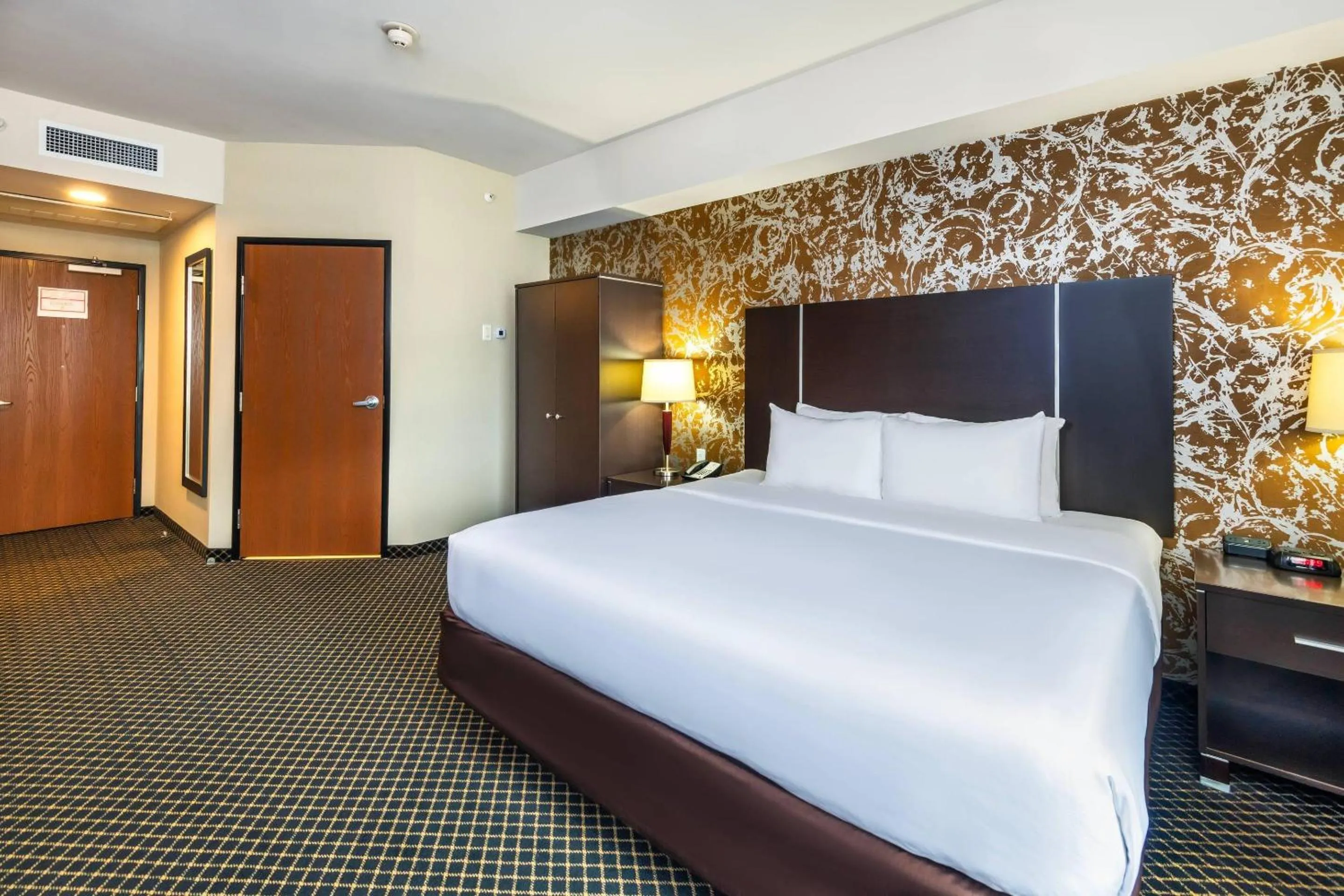 Bedroom, Bed in Quality Inn & Suites