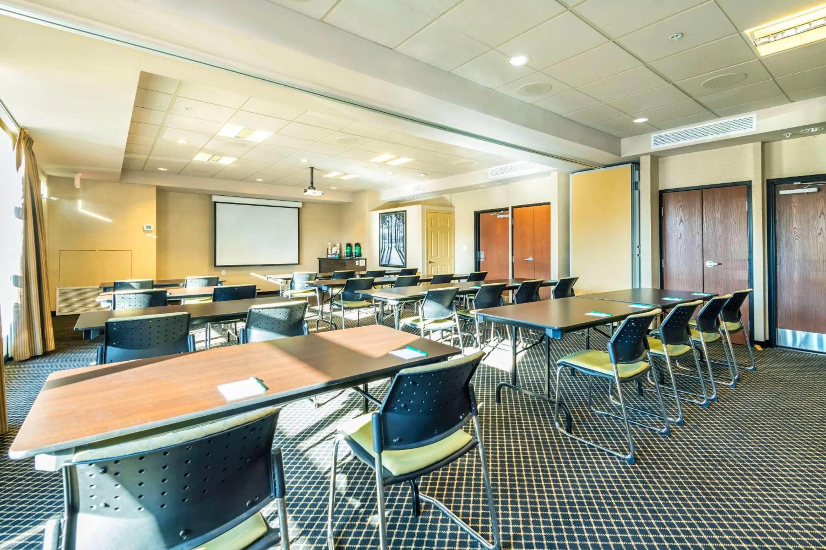 Meeting/conference room in Quality Inn & Suites