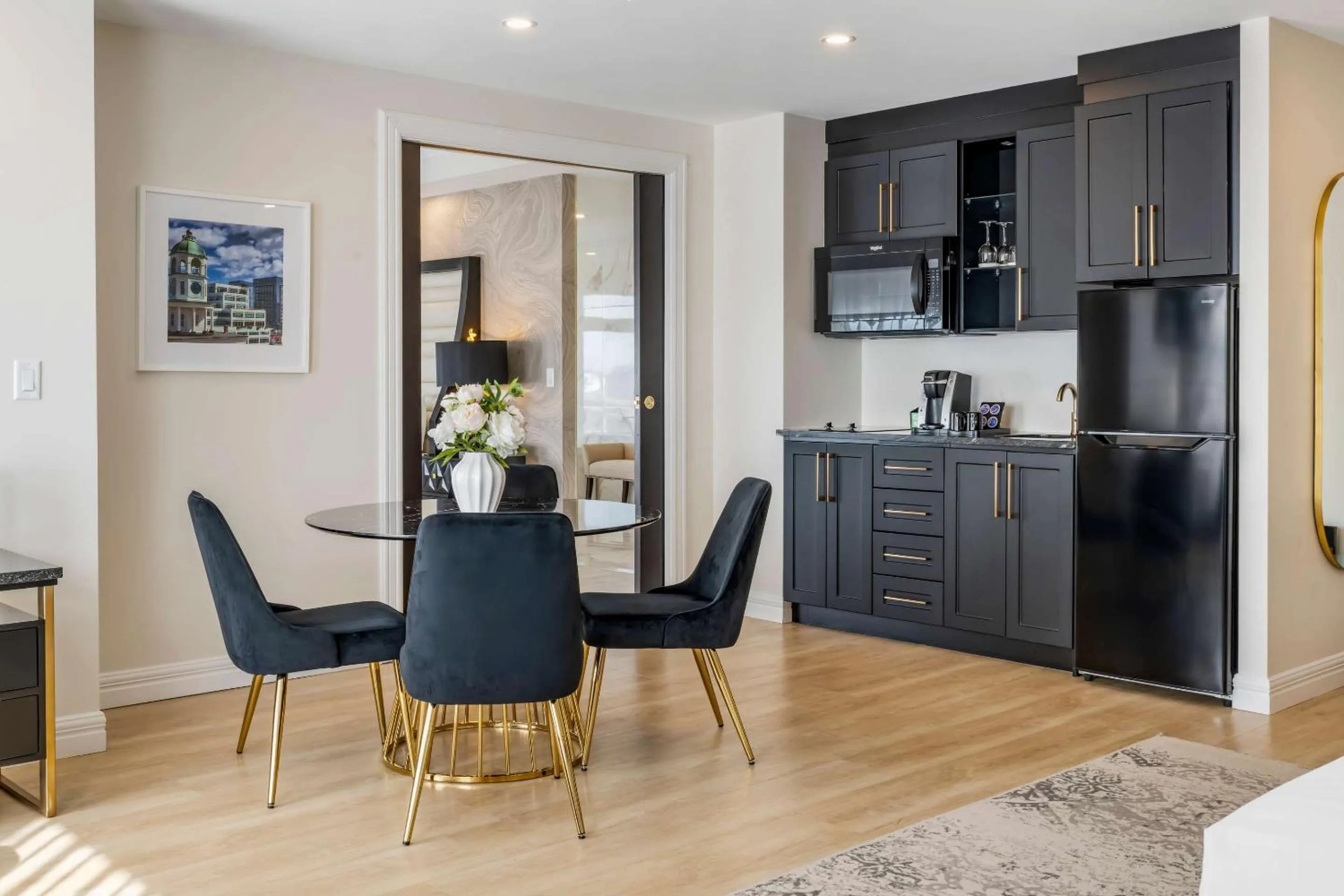 Bedroom in Comfort Hotel Bayer's Lake