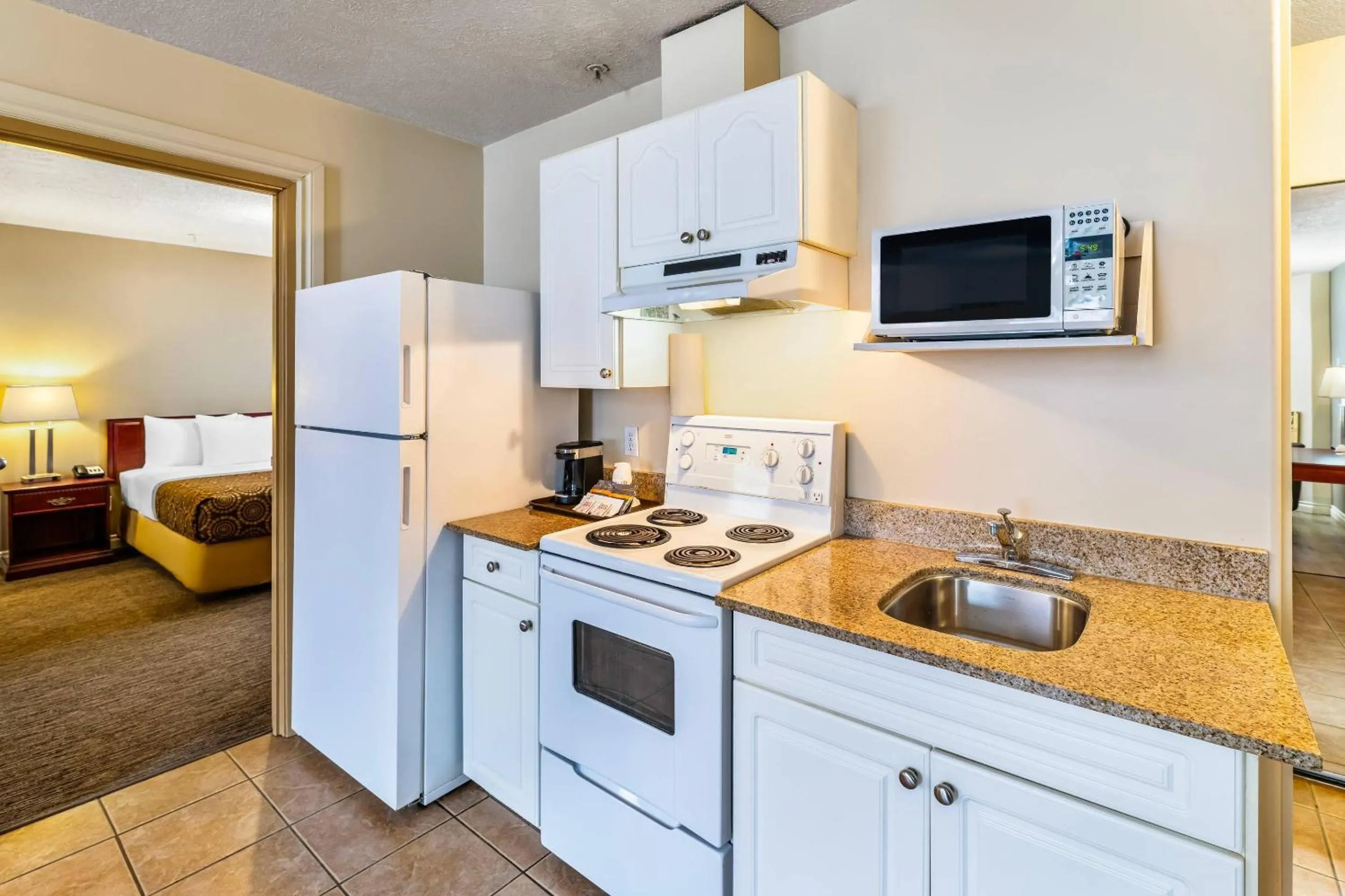 Bedroom in Econo Lodge Inn & Suites High Level