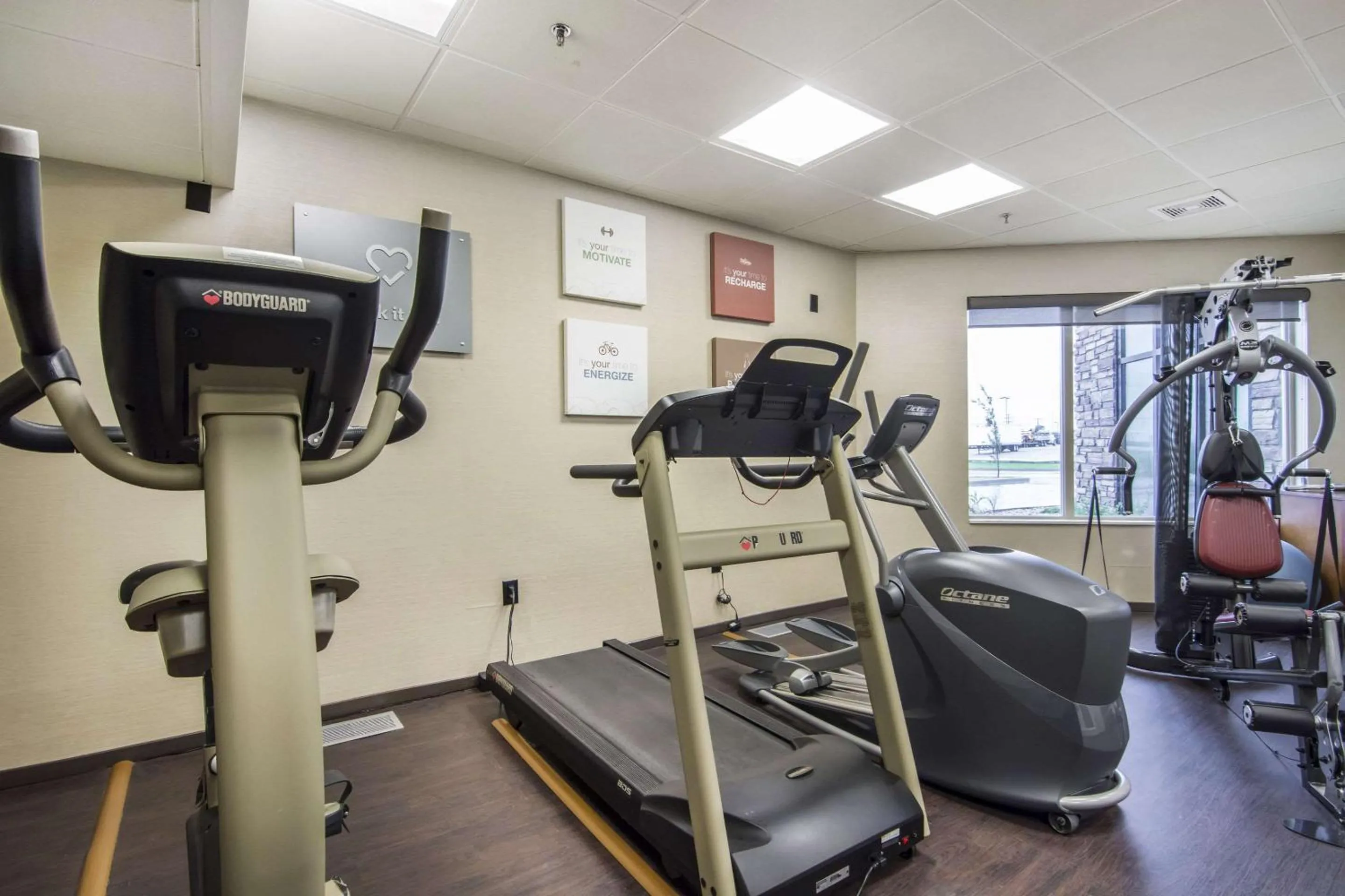 Fitness centre/facilities in Comfort Suites