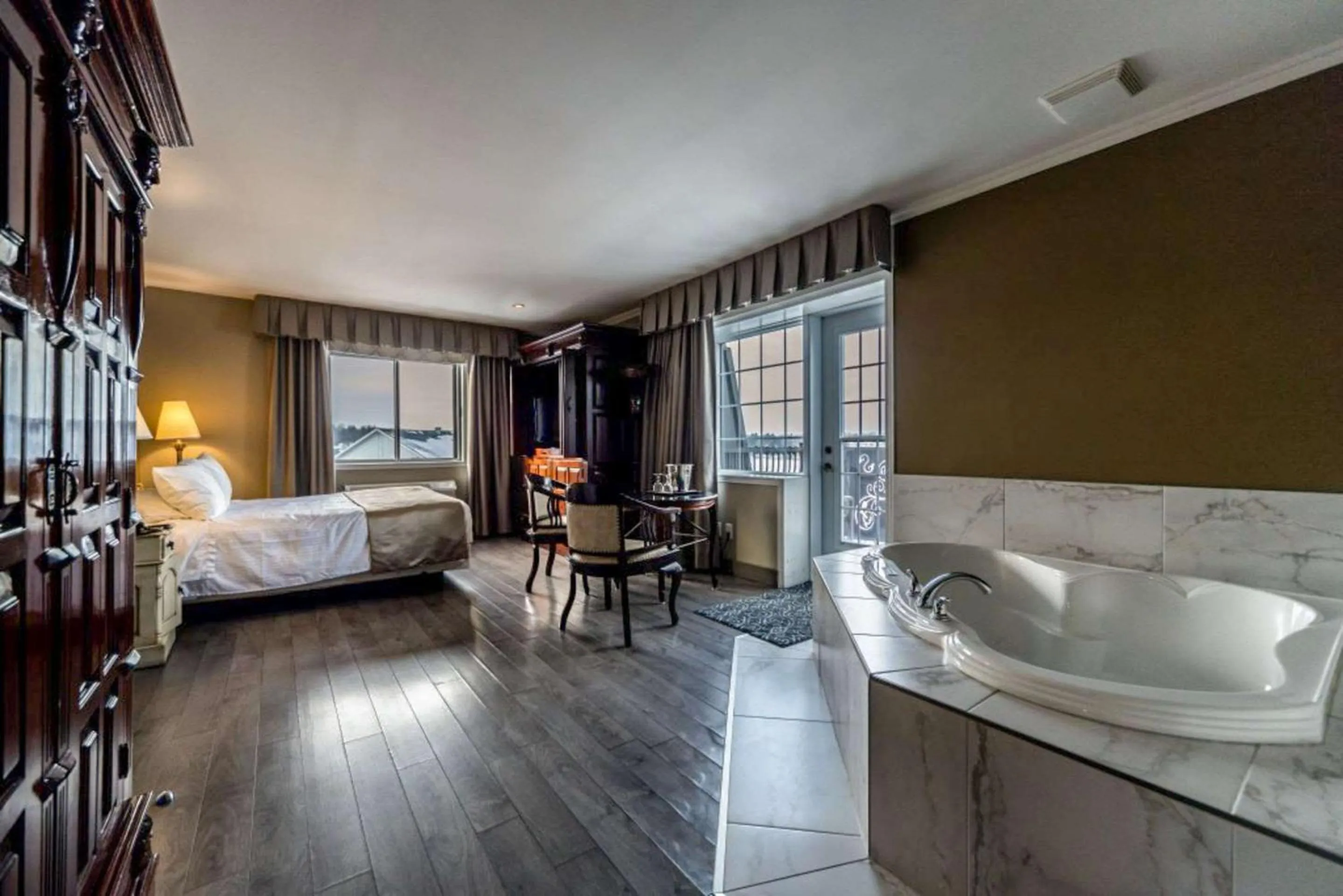 Bedroom, Bed in St Christophe Hotel & Spa, an Ascend Collection Hotel