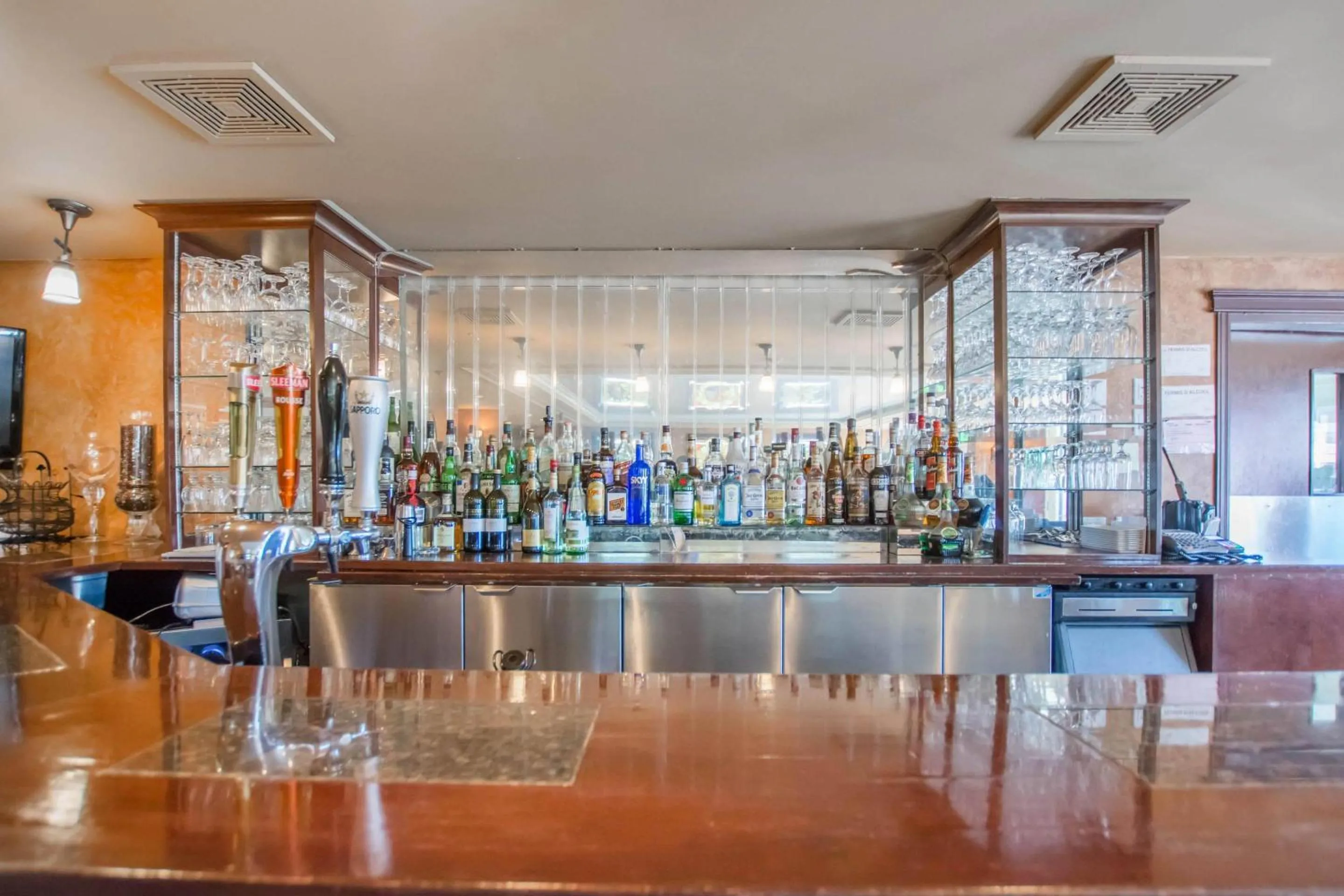 Restaurant/places to eat in St Christophe Hotel & Spa, an Ascend Collection Hotel