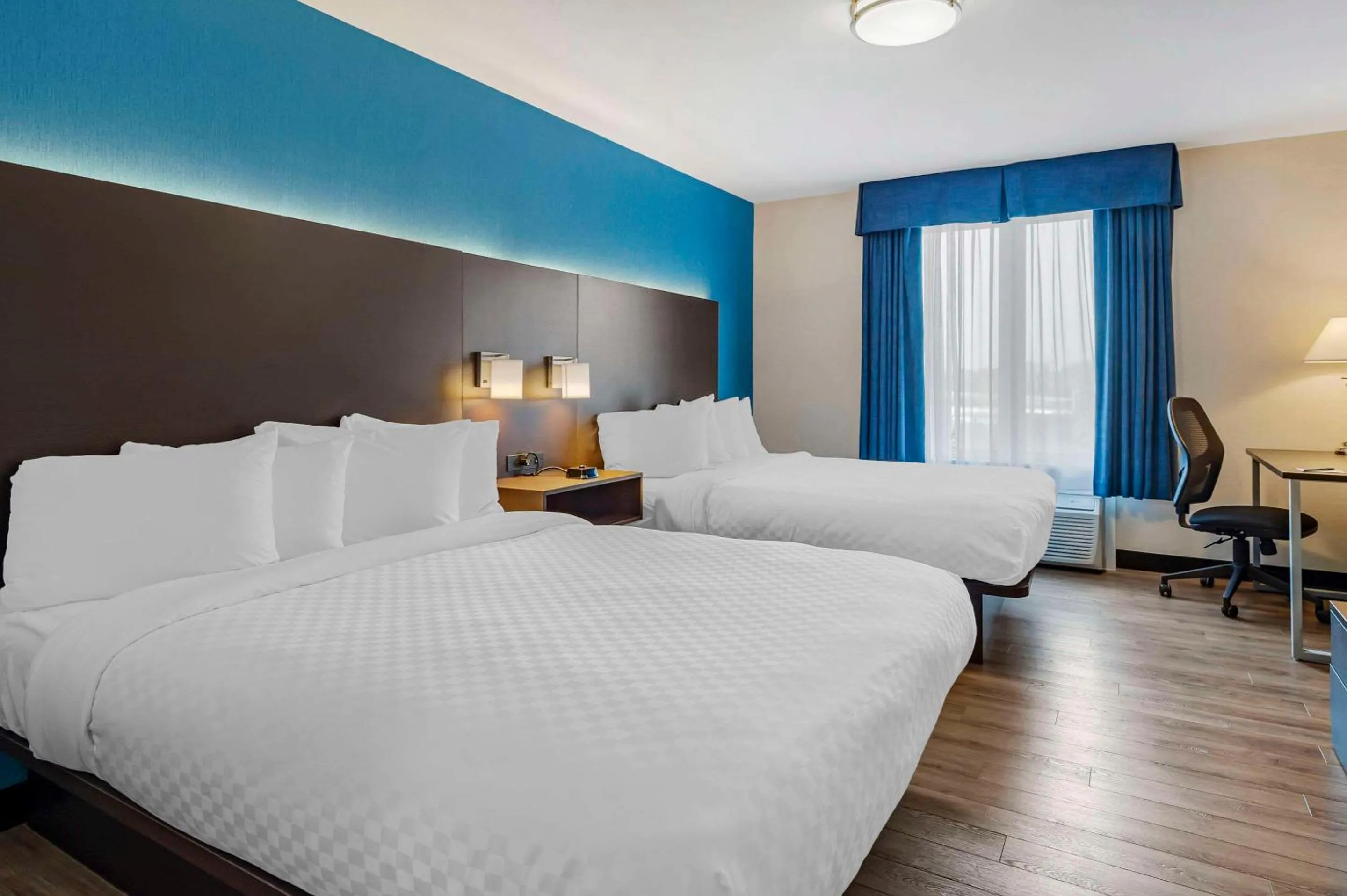 Bedroom, Bed in Quality Inn