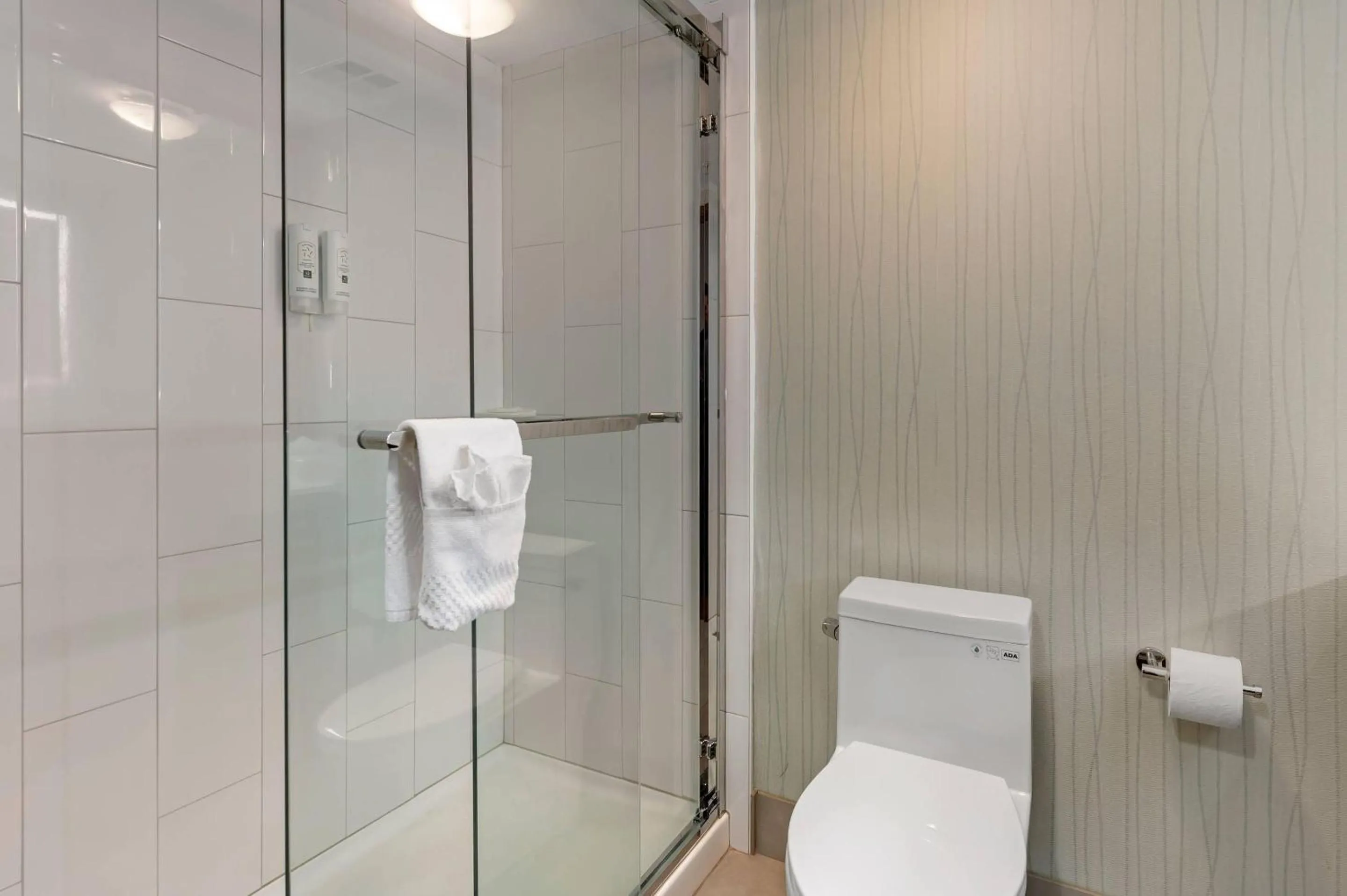 Bedroom in Quality Inn