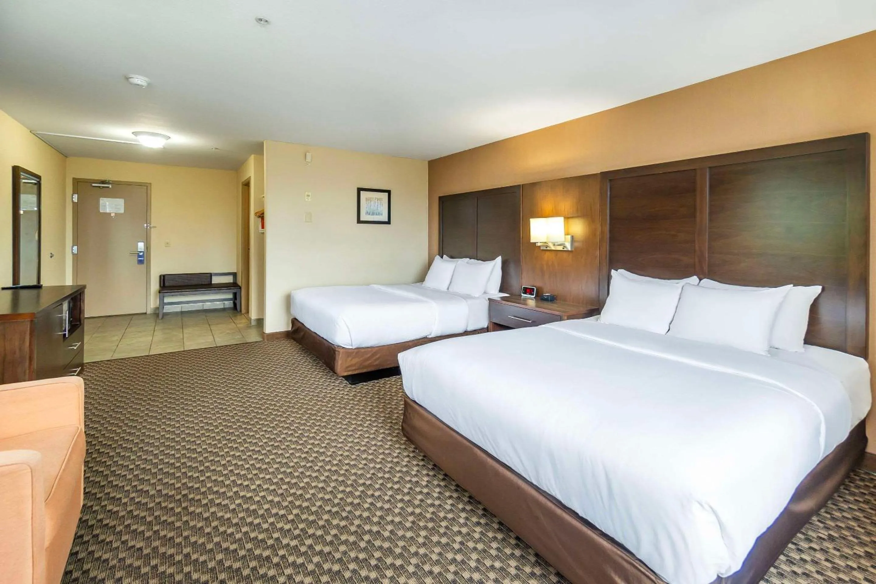 Bedroom, Bed in Comfort Inn & Suites