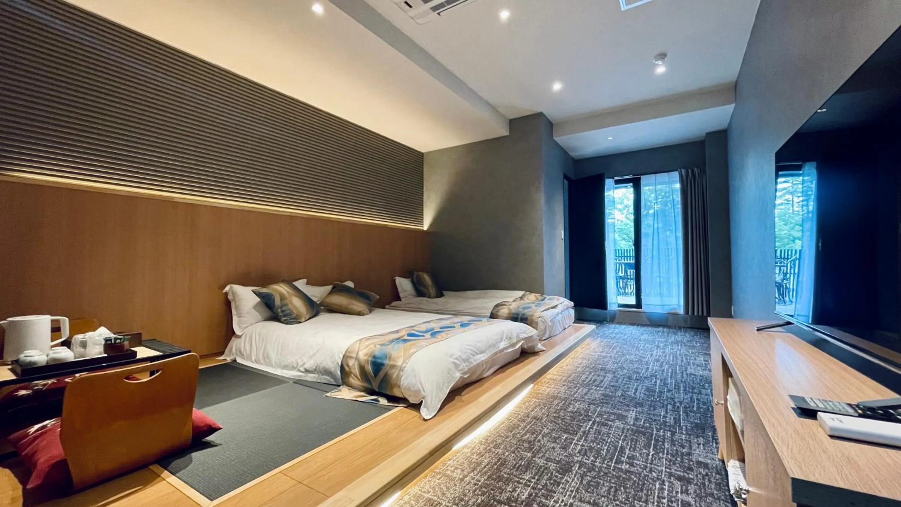 Living room, Bed in Kurobe Sunvalley Hotel