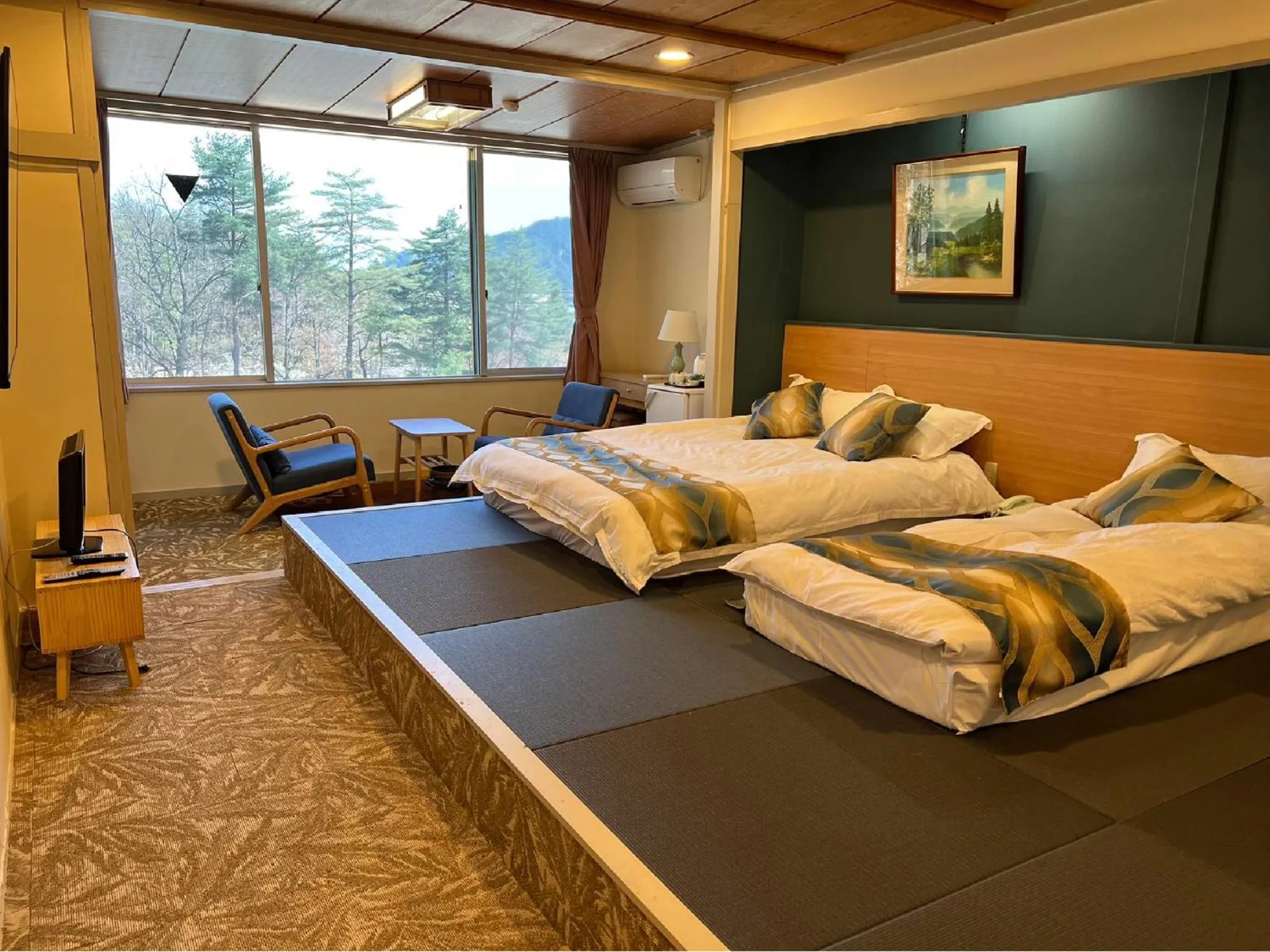 Photo of the whole room, Bed in Kurobe Sunvalley Hotel