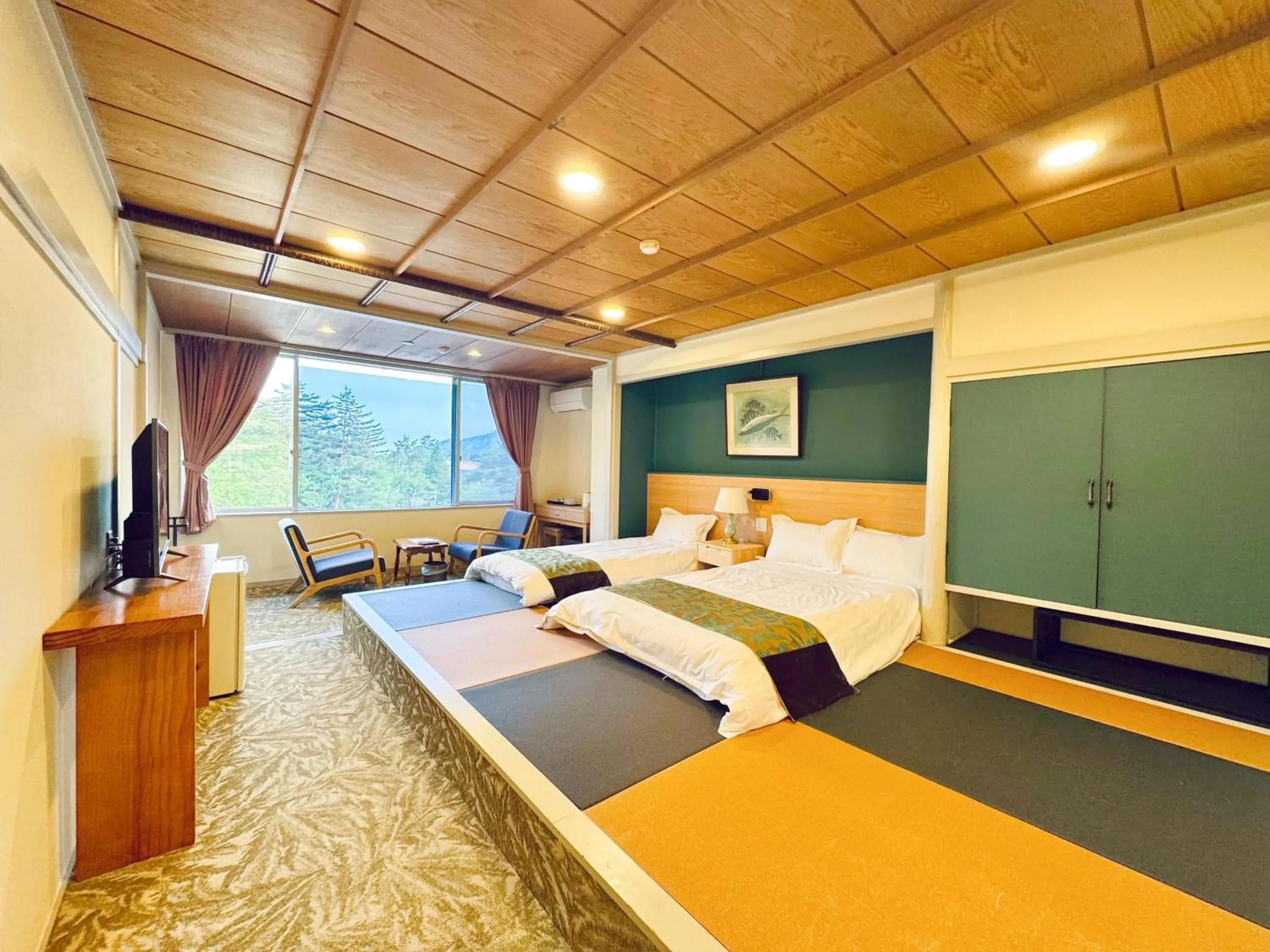 Photo of the whole room, Bed in Kurobe Sunvalley Hotel