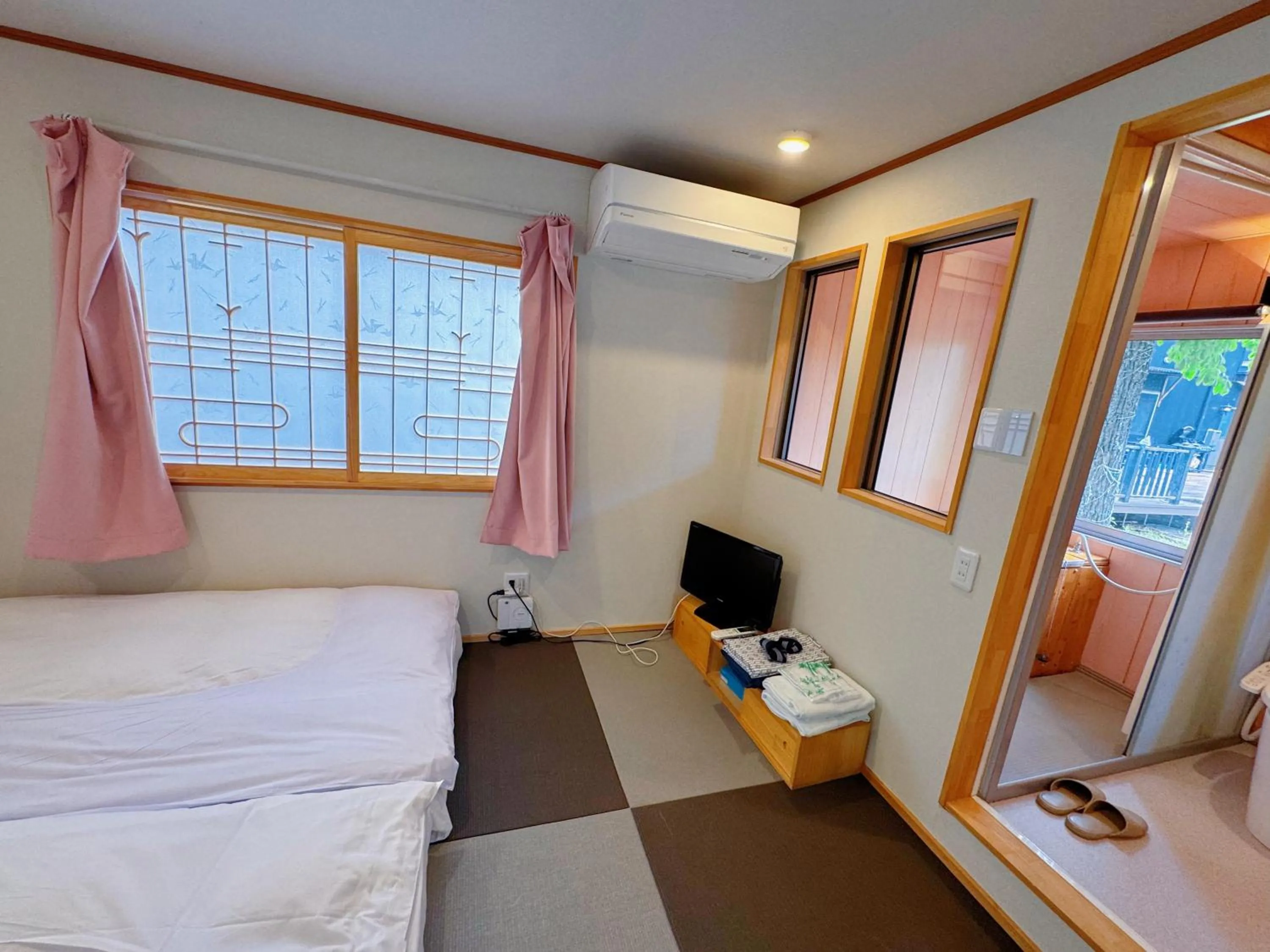 Photo of the whole room, Bed in Kurobe Sunvalley Hotel