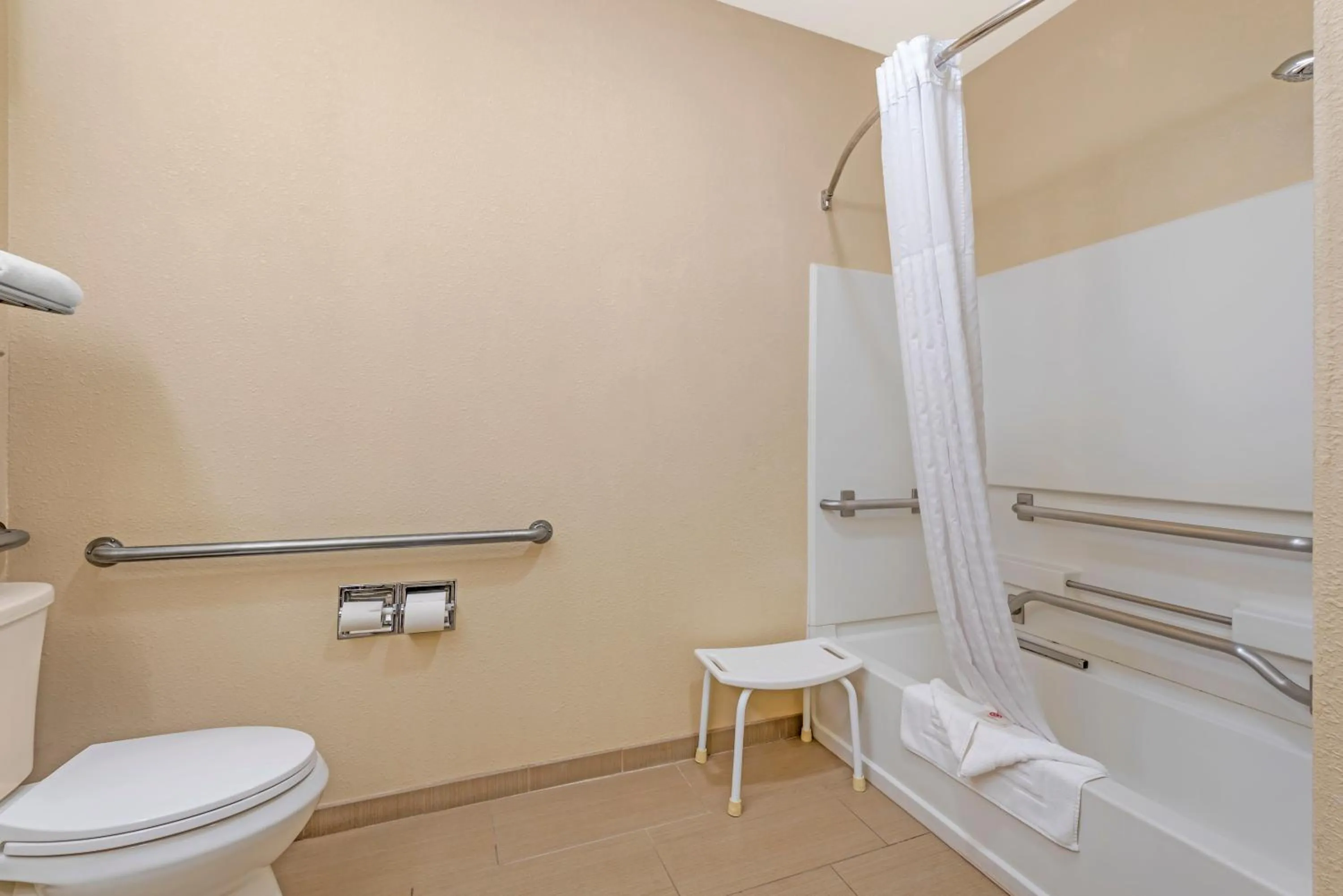 Bathroom in Comfort Inn North - Air Force Academy Area