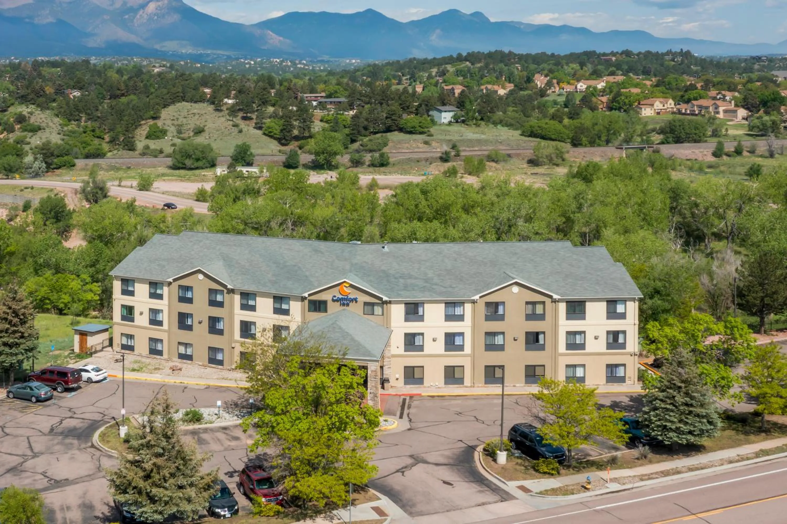 Property building in Comfort Inn North - Air Force Academy Area