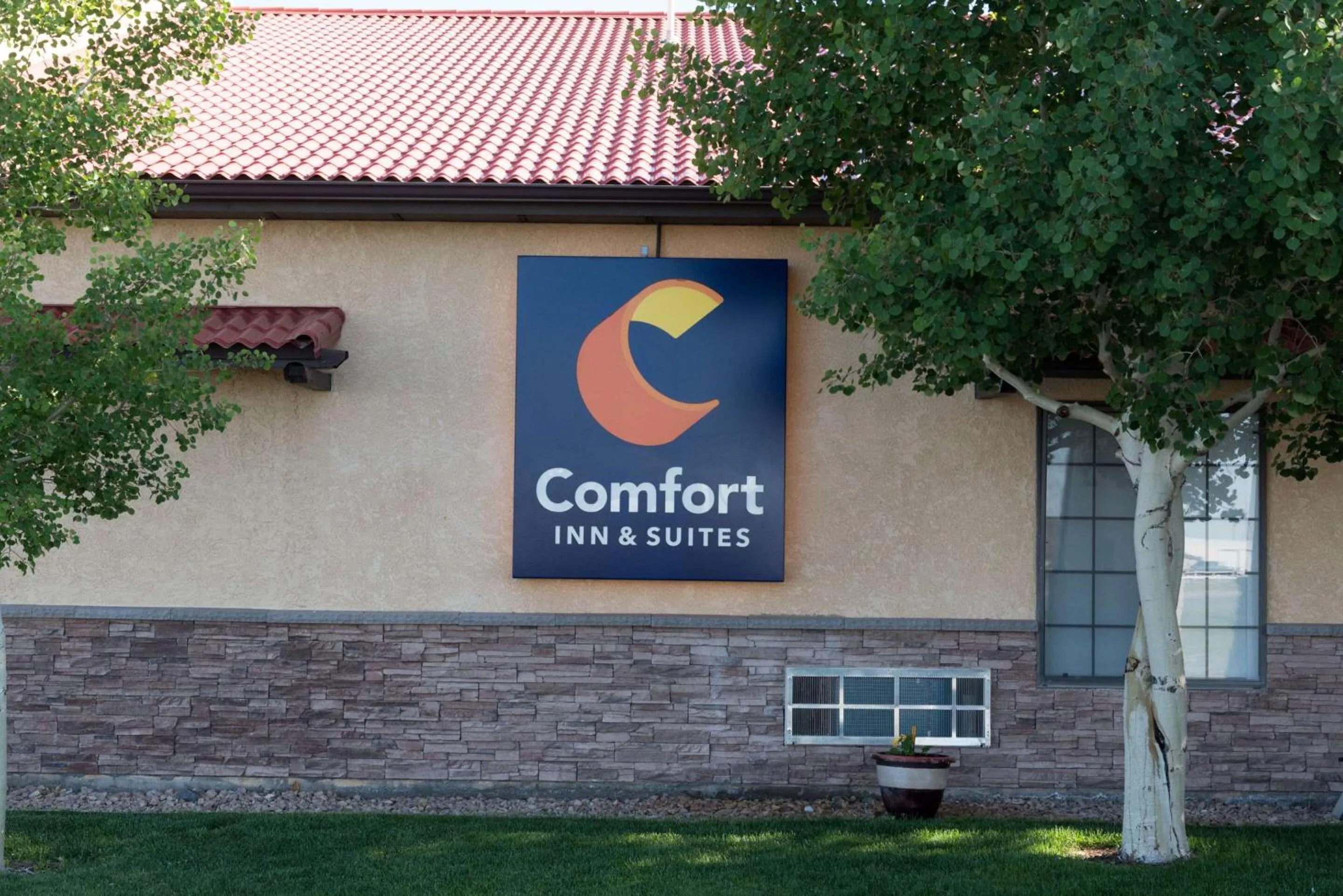 Property building in Comfort Inn & Suites Alamosa