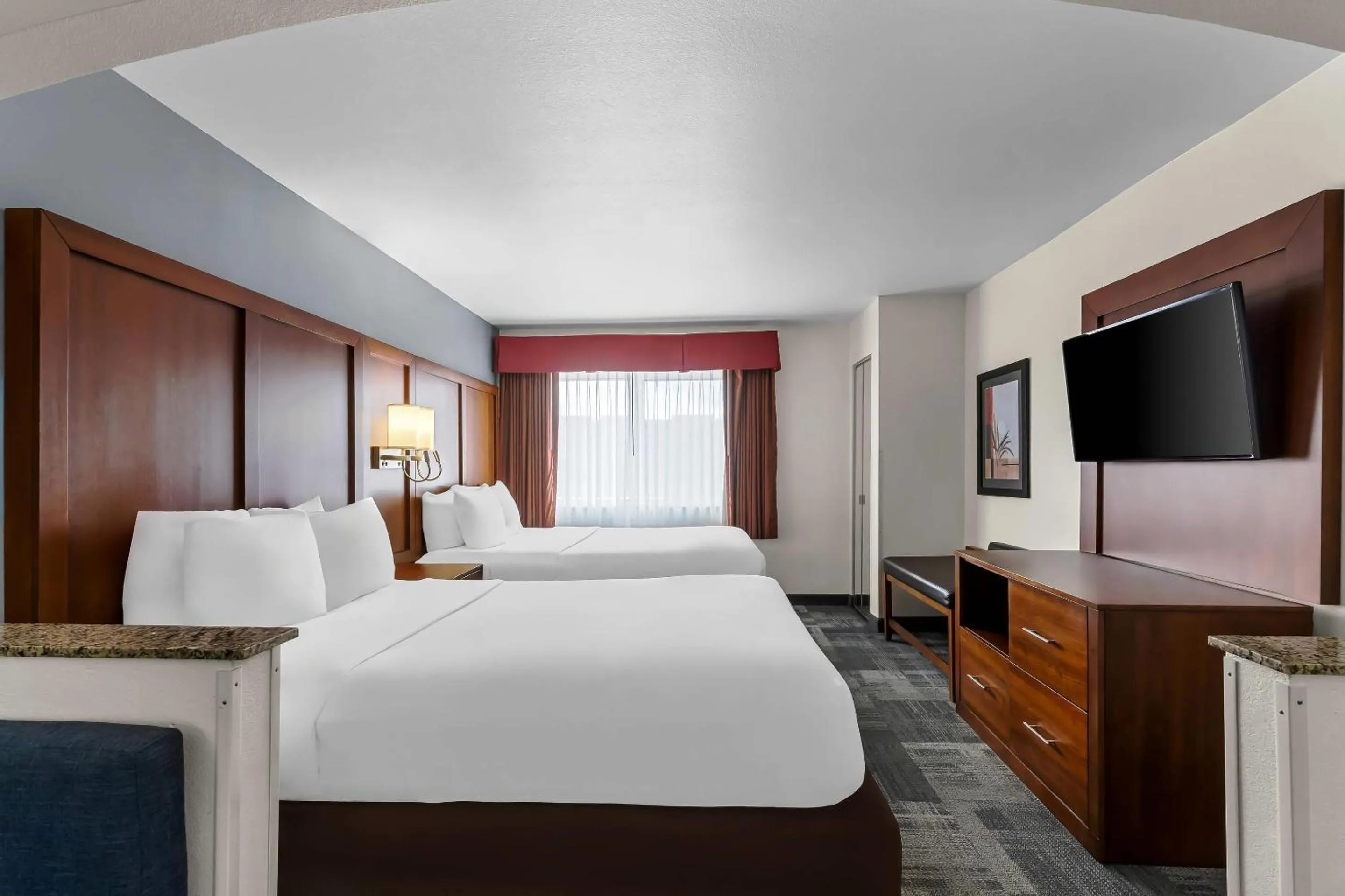 Bedroom, Bed in Comfort Suites Denver Tech Center