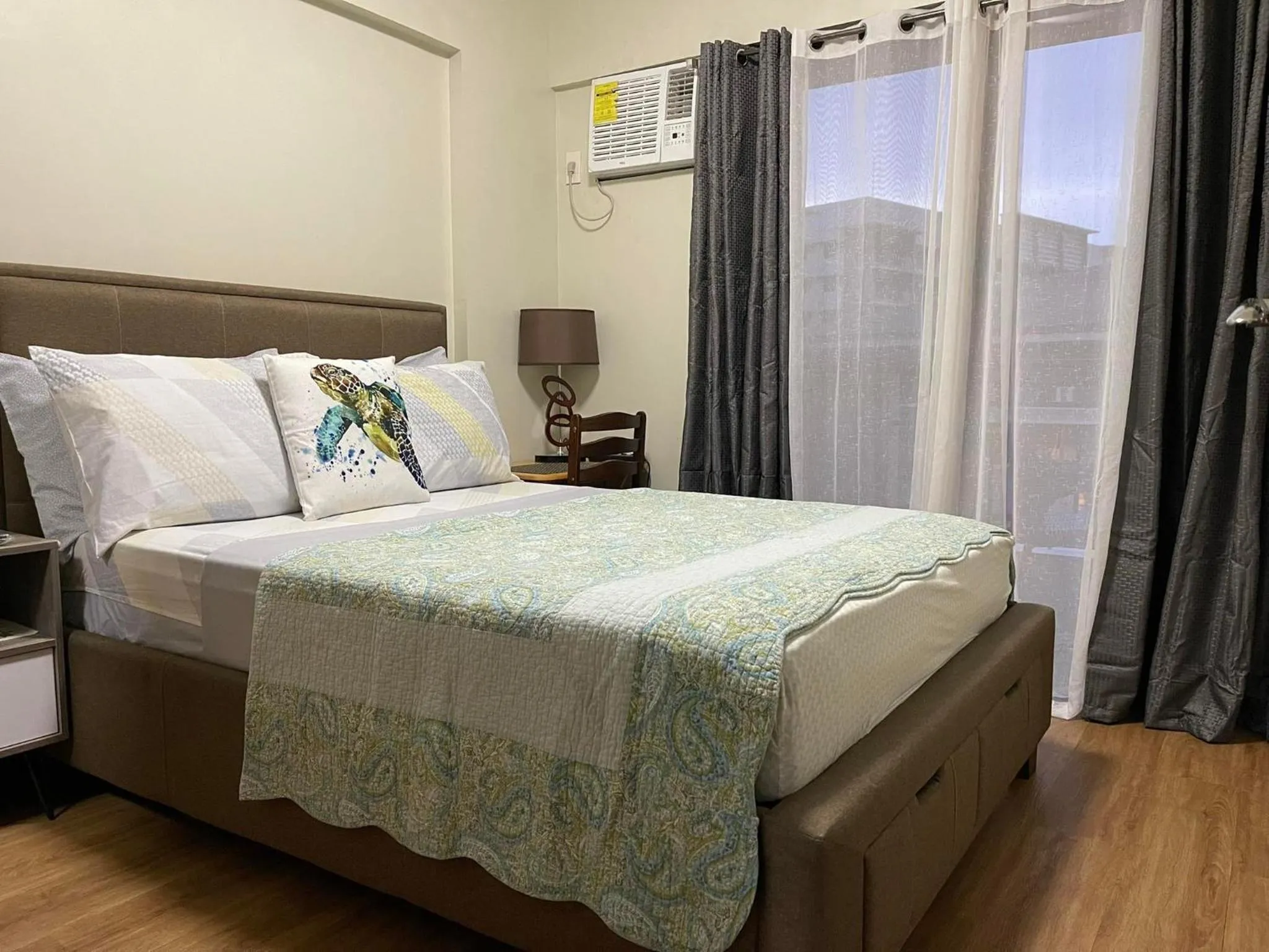 Bedroom, Bed in MaRoy Suites at Asteria Residences (Near NAIA with free Parking+Fiber Internet)