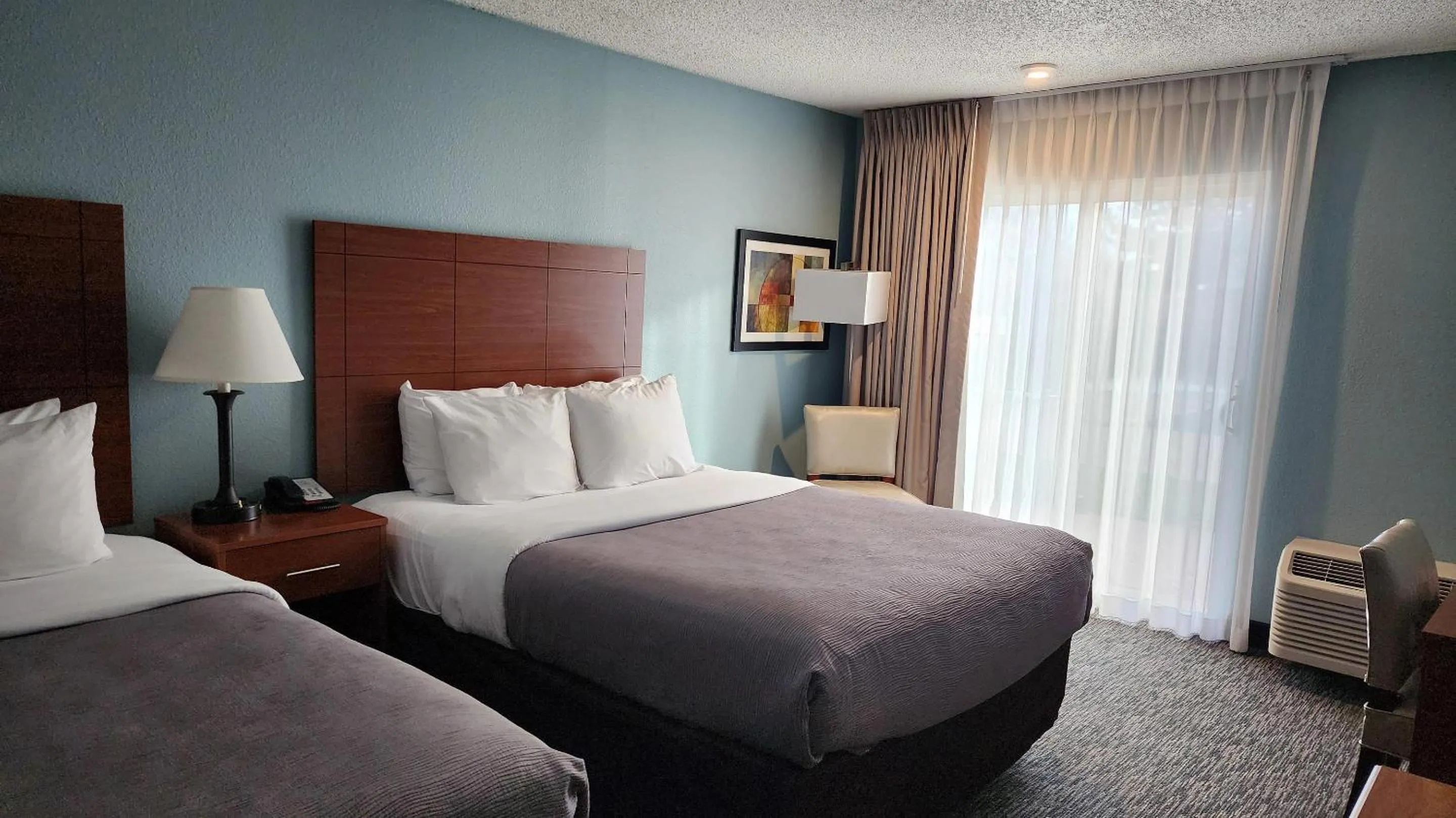 Bedroom, Bed in Quality Inn & Suites Garden Of The Gods