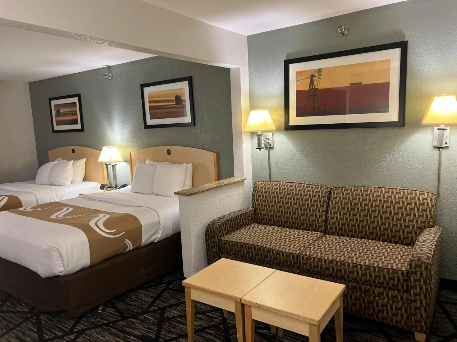 Bed in Quality Inn & Suites Loveland