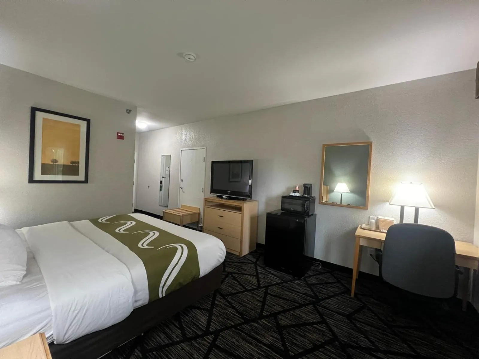 Bed in Quality Inn & Suites Loveland