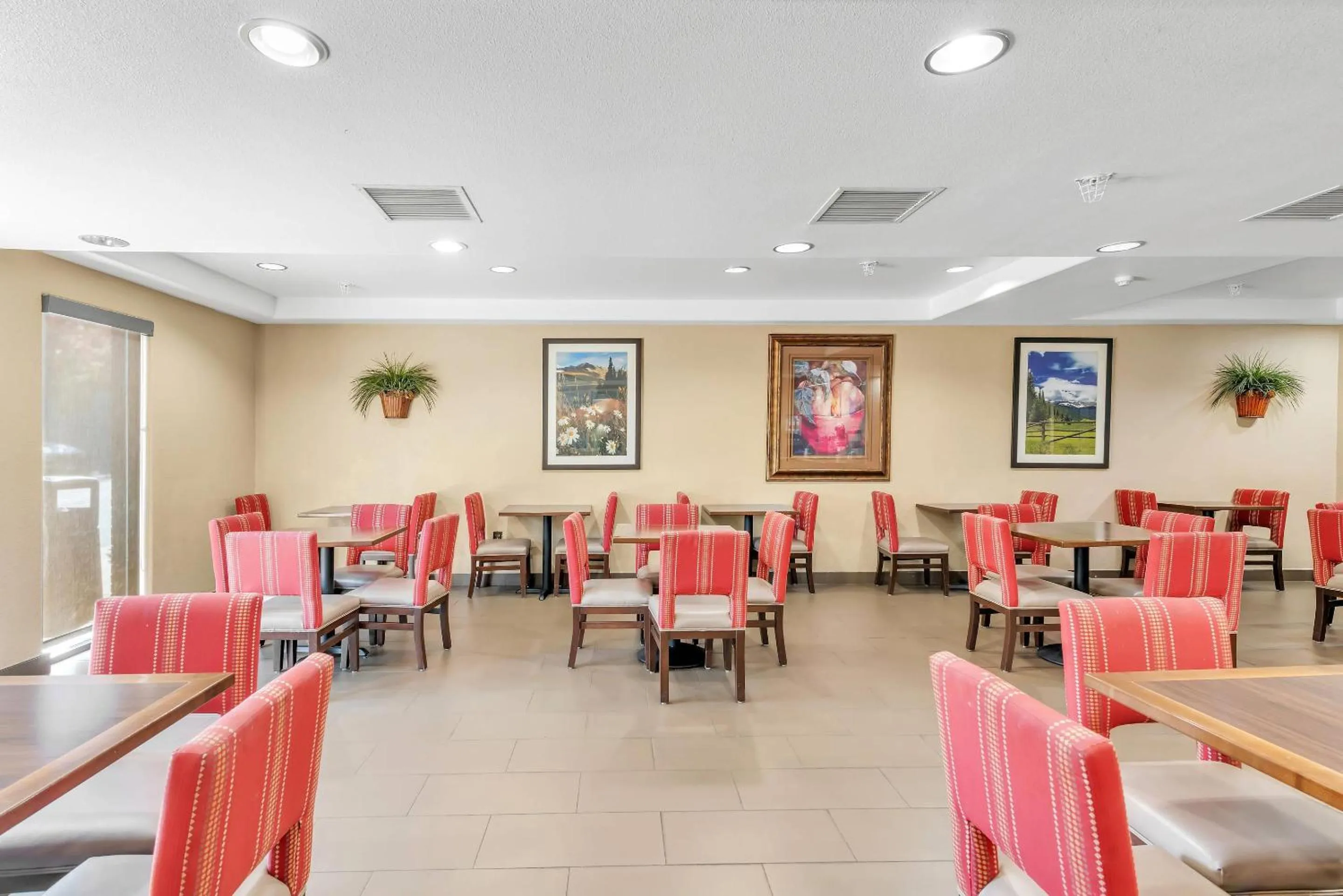 Breakfast in Comfort Suites Lakewood - Denver