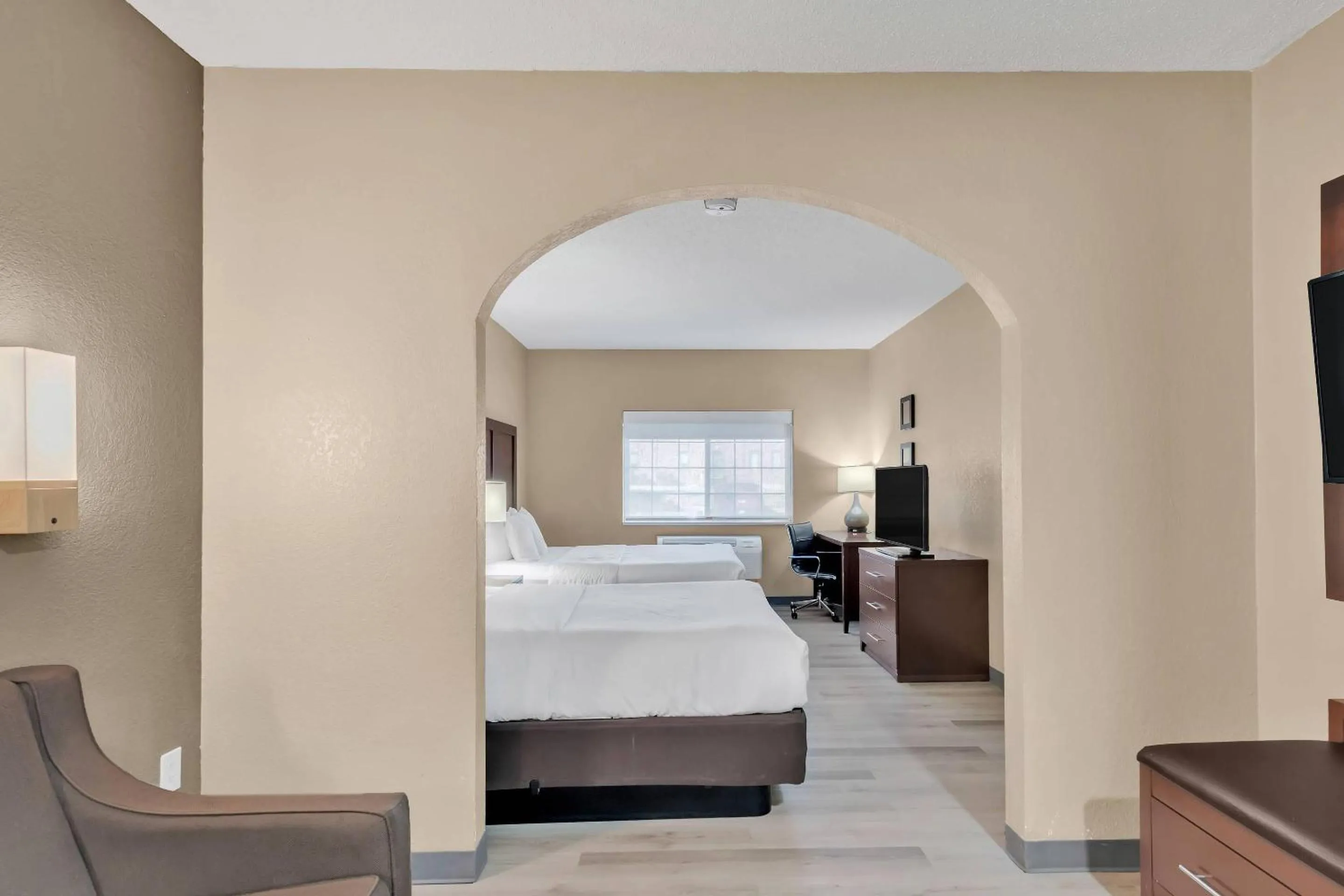 Bedroom, Bed in Comfort Suites Lakewood - Denver