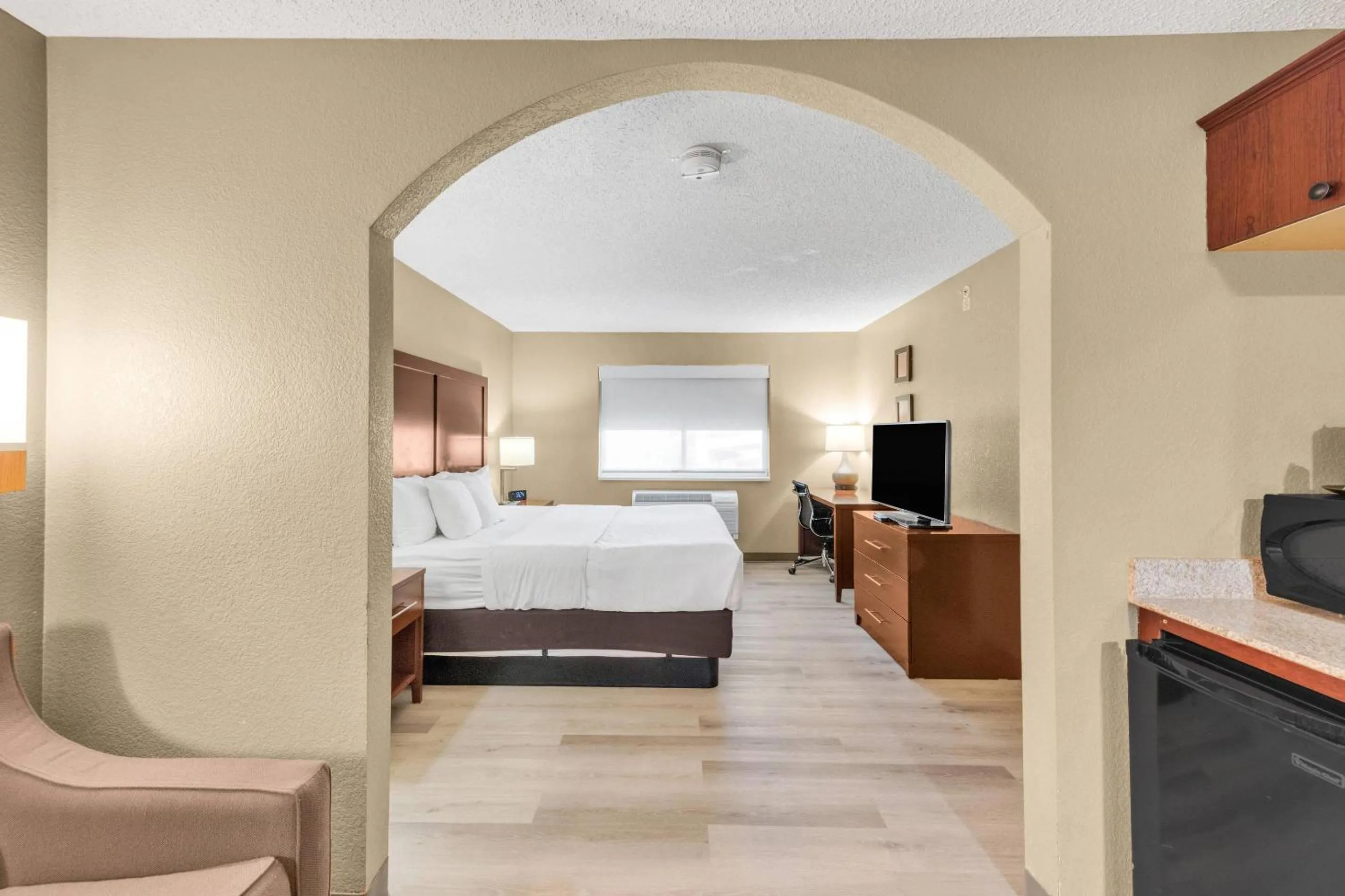 Bedroom, Bed in Comfort Suites Lakewood - Denver