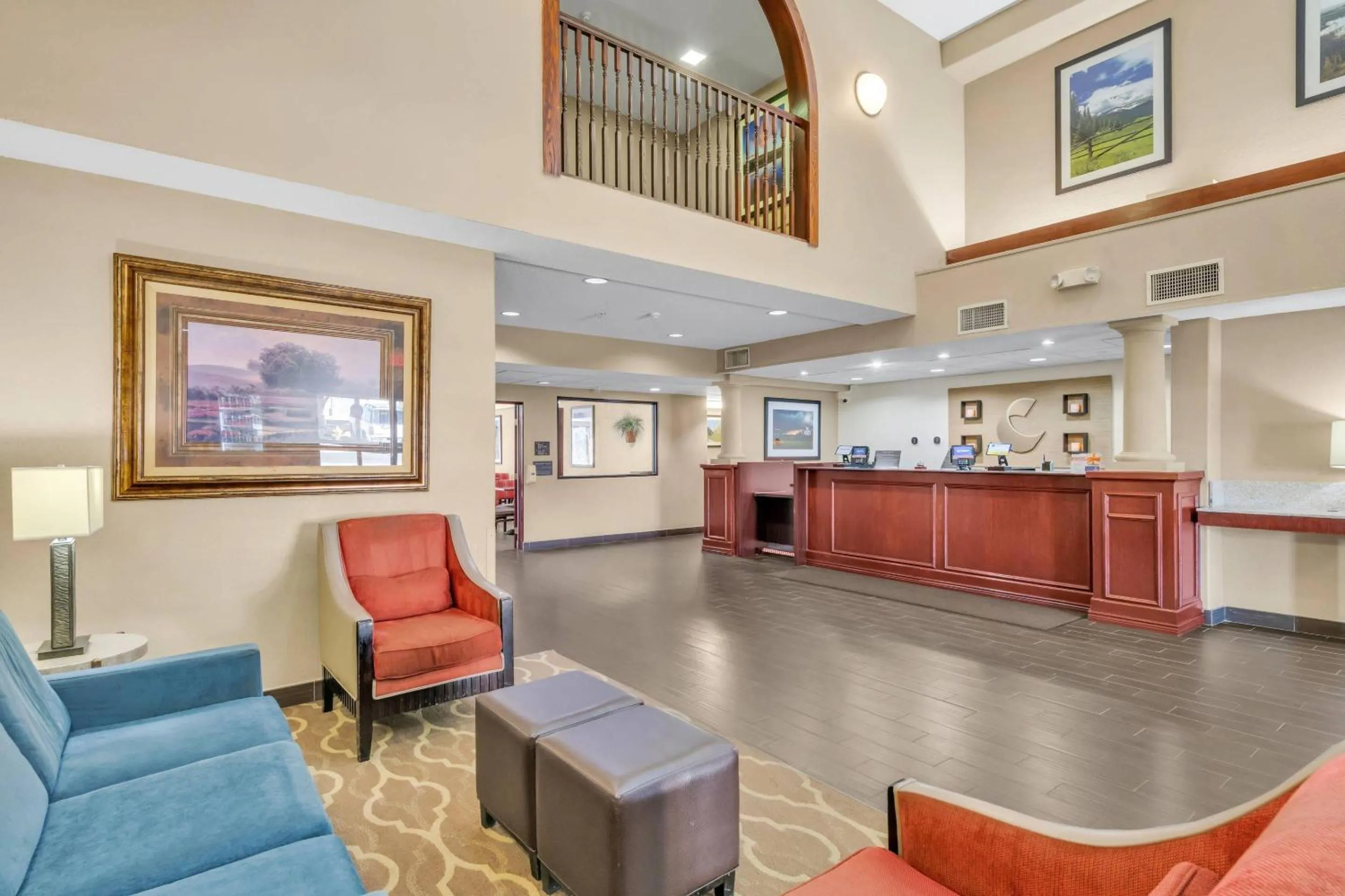 Lobby or reception in Comfort Suites Lakewood - Denver