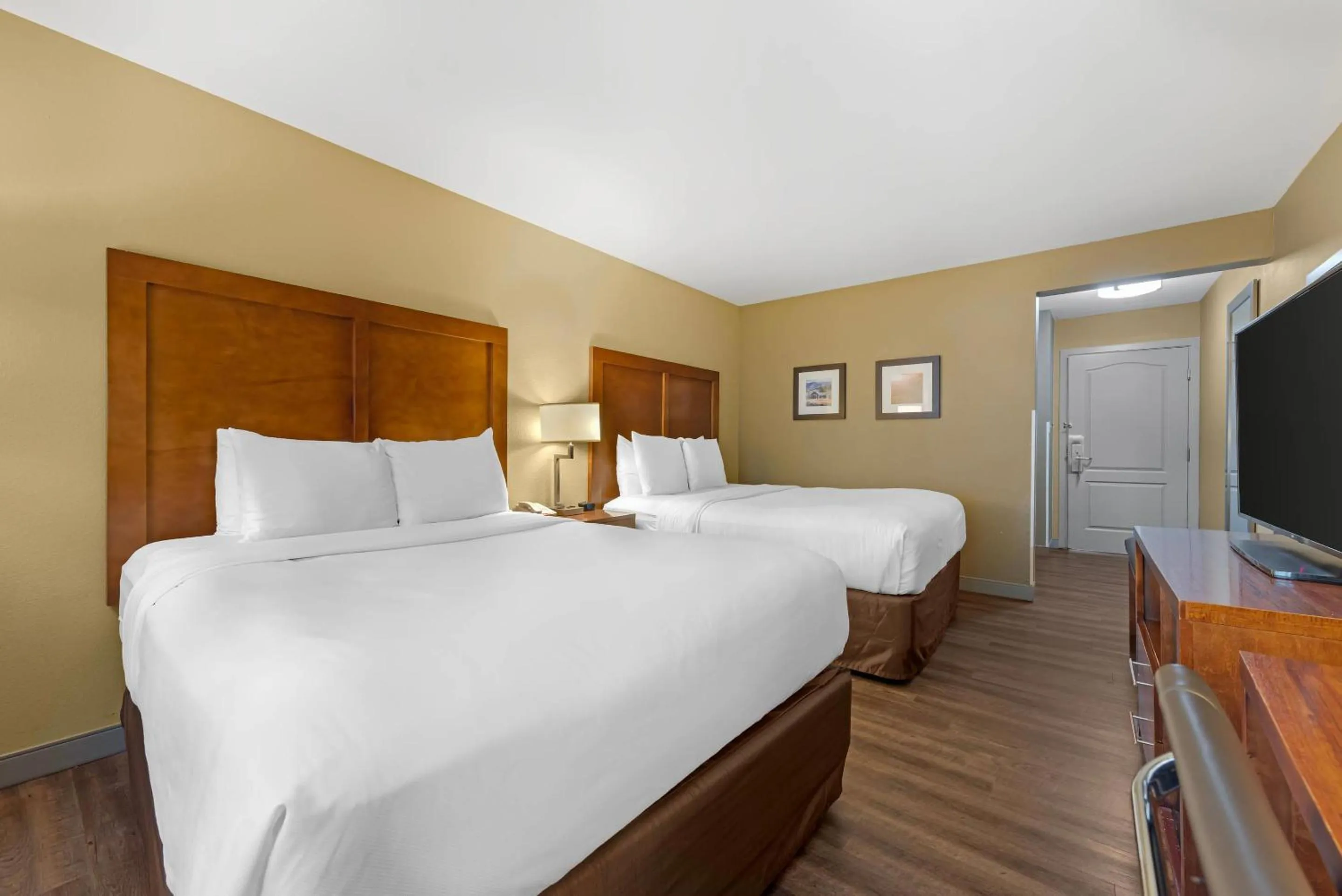 Bedroom, Bed in Comfort Inn & Suites Carbondale on the Roaring Fork