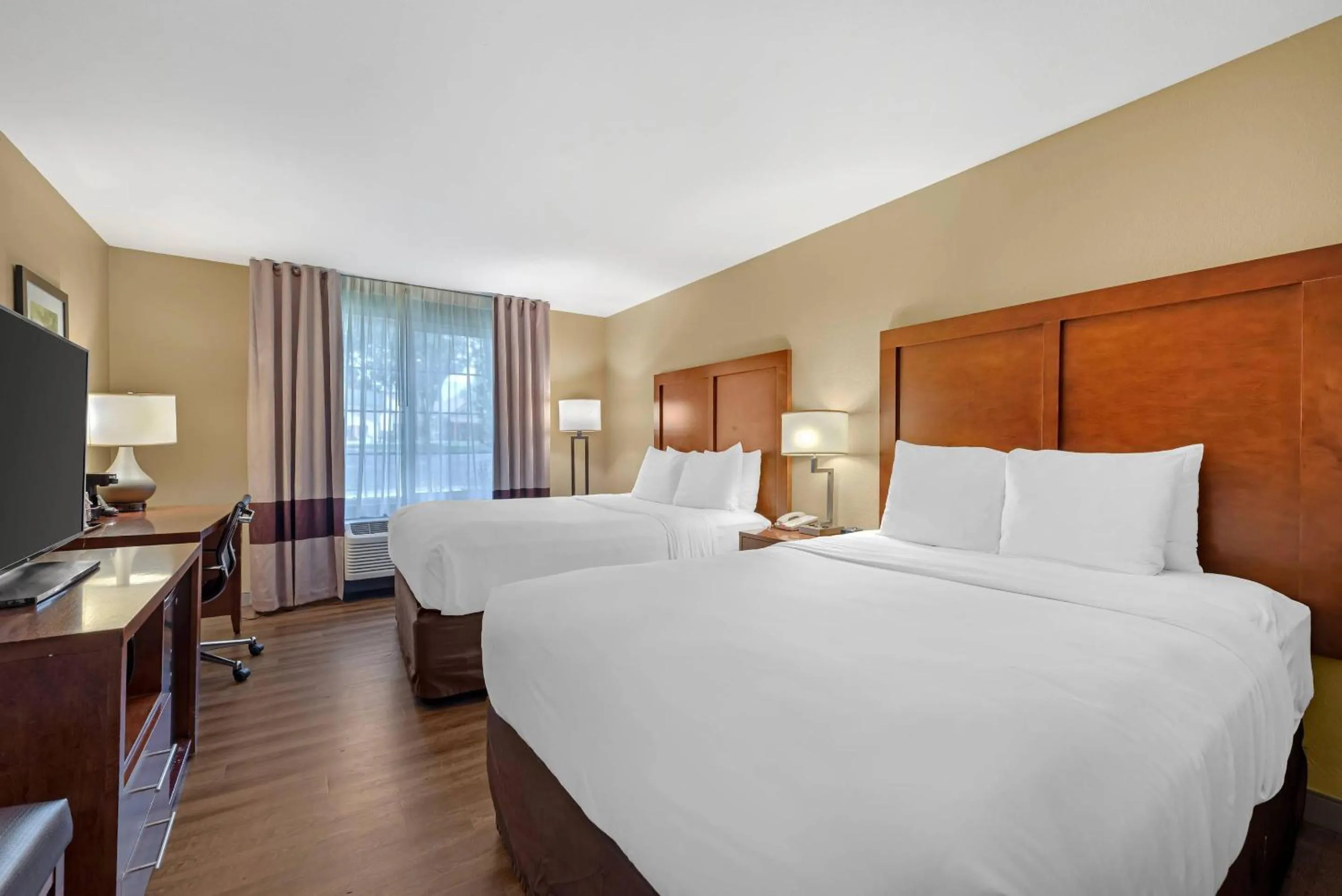 Bedroom, Bed in Comfort Inn & Suites Carbondale on the Roaring Fork