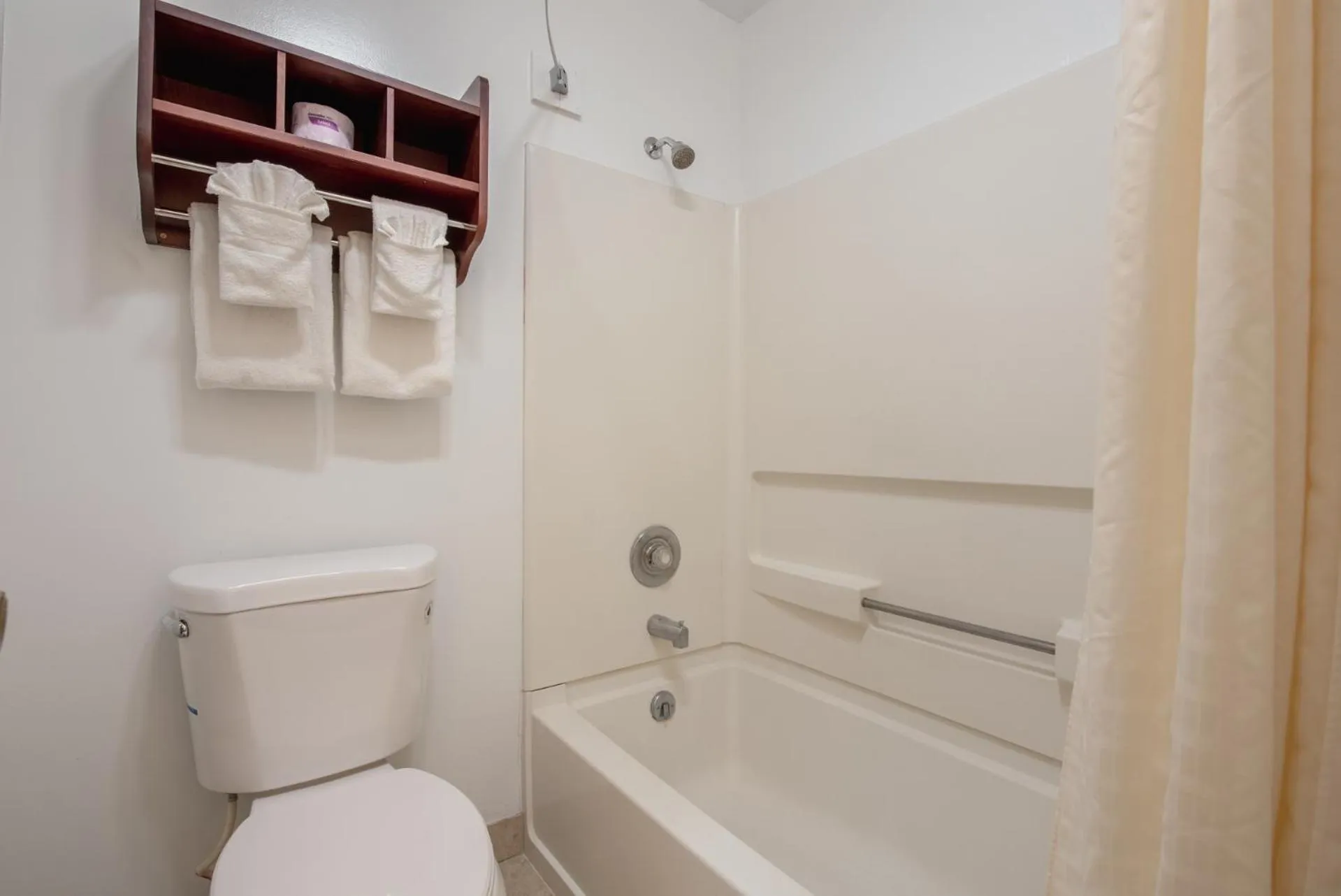 Econo Lodge Cortez near Mesa Verde