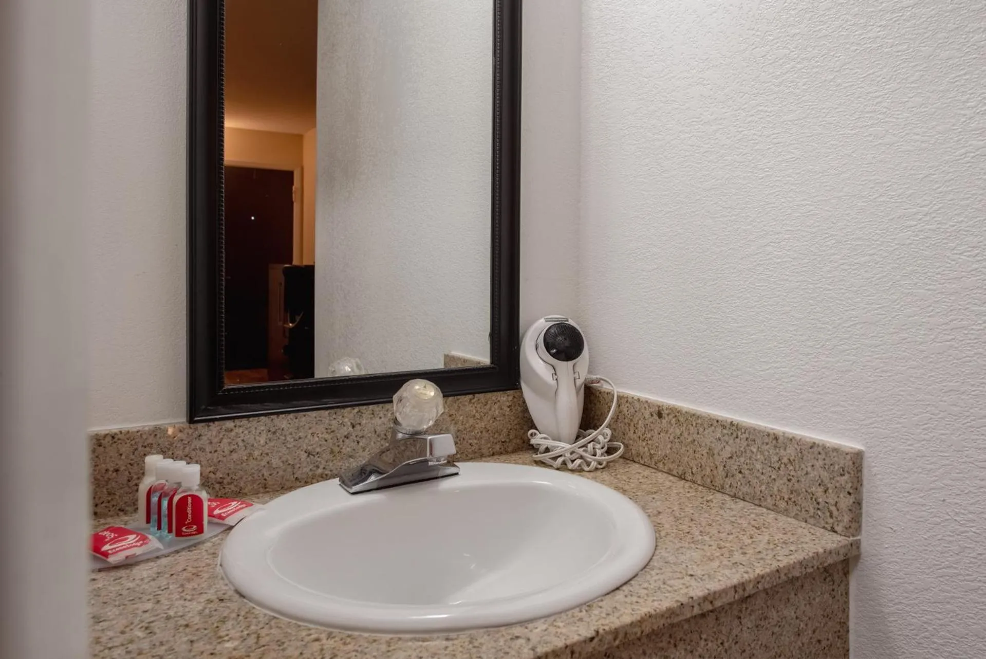 Econo Lodge Cortez near Mesa Verde