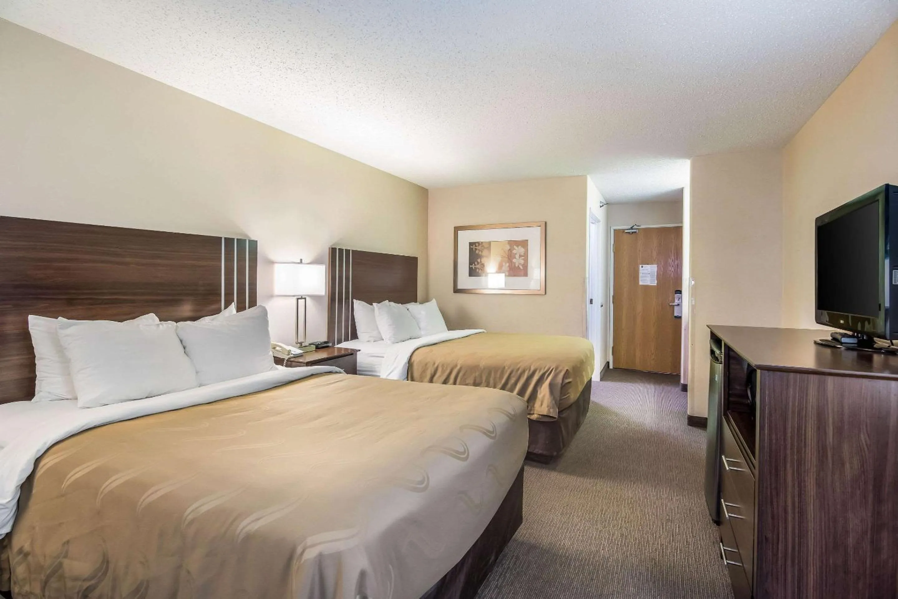 Photo of the whole room, Bed in Quality Inn & Suites Pueblo West