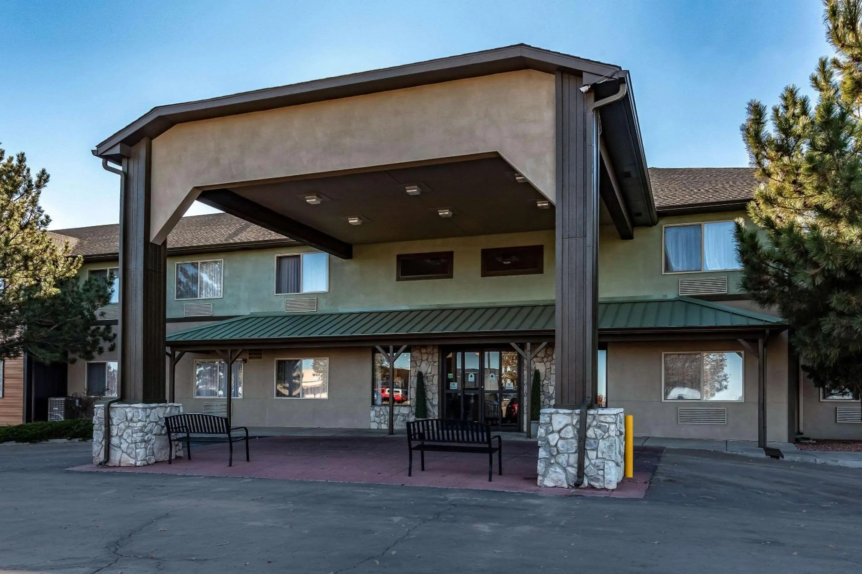 Property building in Quality Inn & Suites Pueblo West