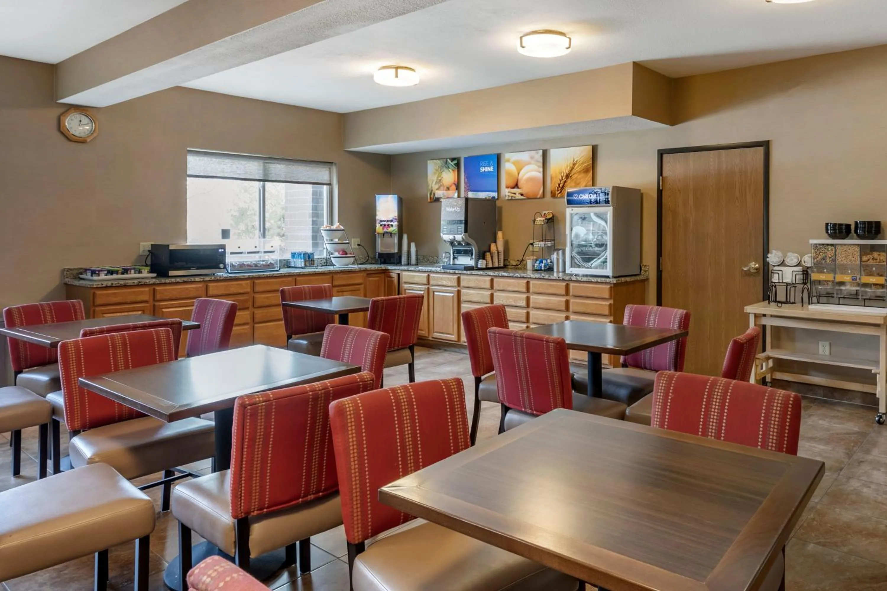 Continental breakfast in Comfort Inn Denver West Arvada Station