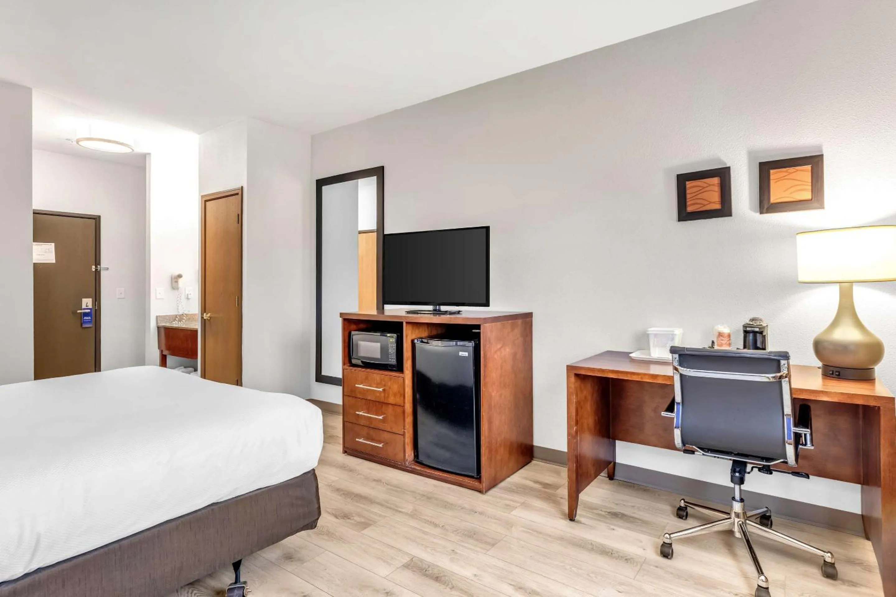 Bedroom in Comfort Inn Denver West Arvada Station