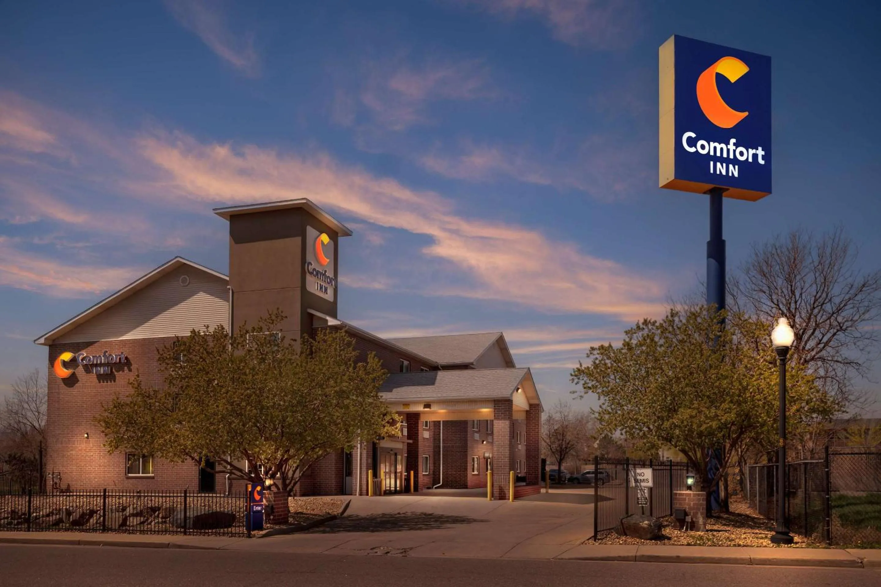 Property building in Comfort Inn Denver West Arvada Station