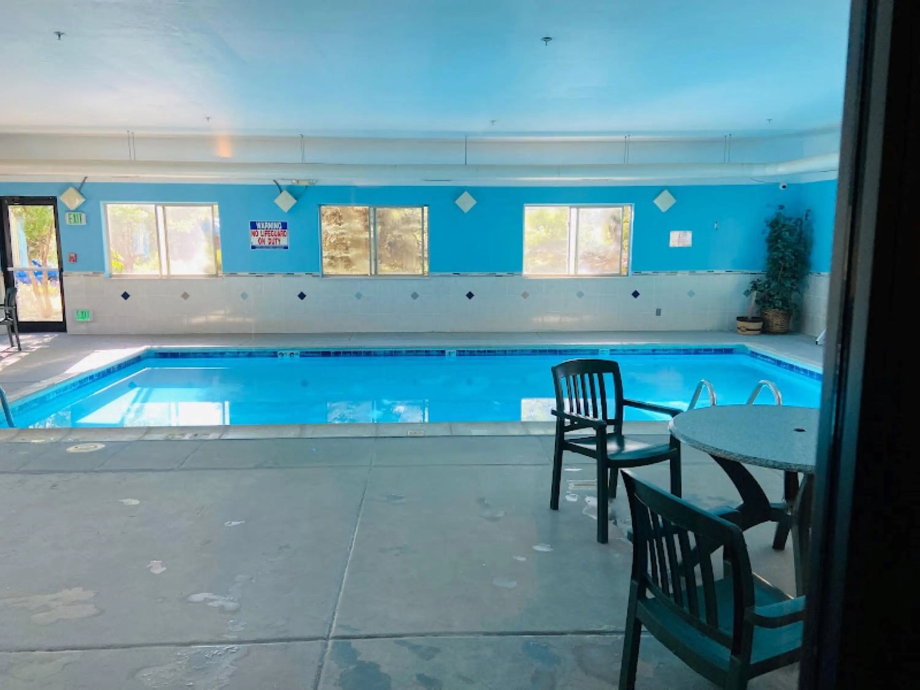 Swimming pool in Wingate by Wyndham New Castle - Glenwood Springs