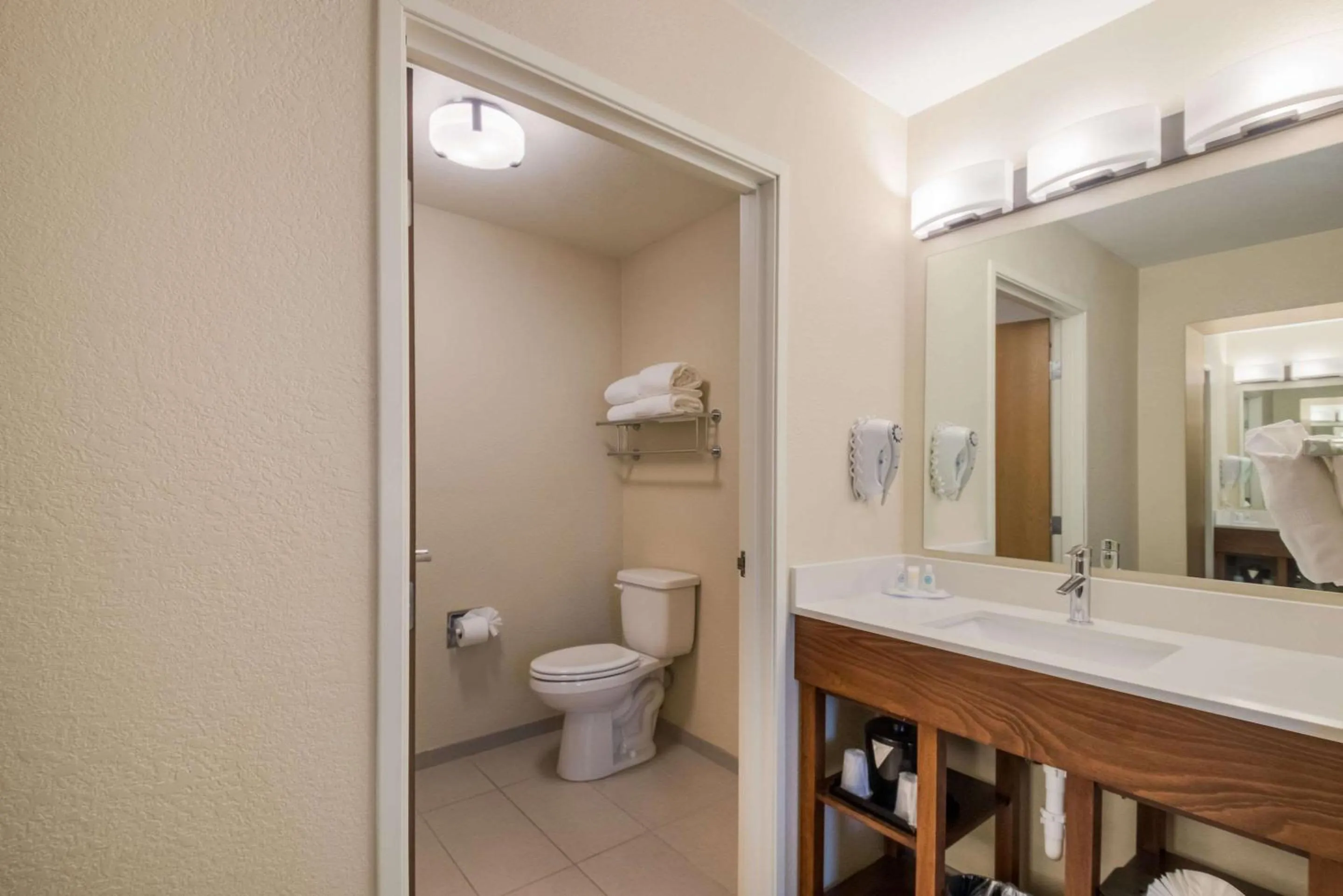 Bedroom in Comfort Inn Fort Morgan