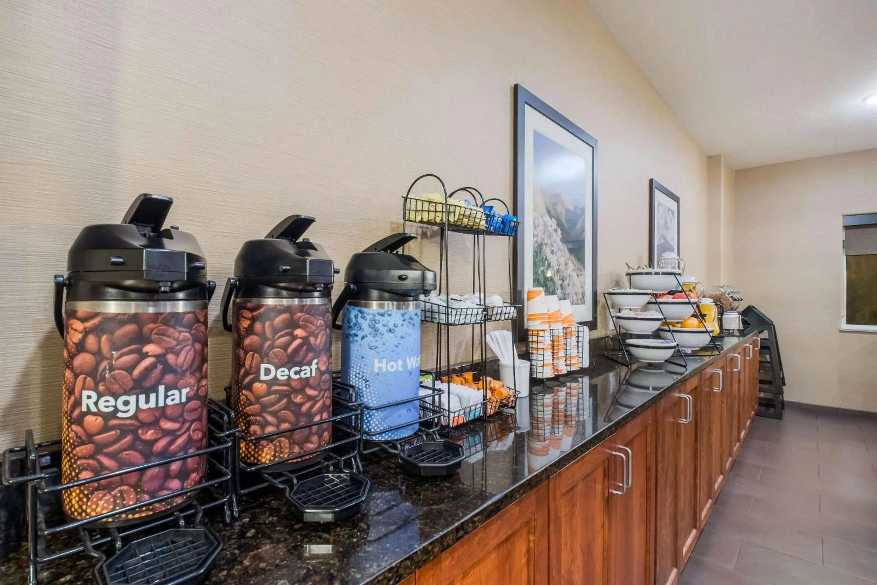 Breakfast in Comfort Inn Fort Morgan