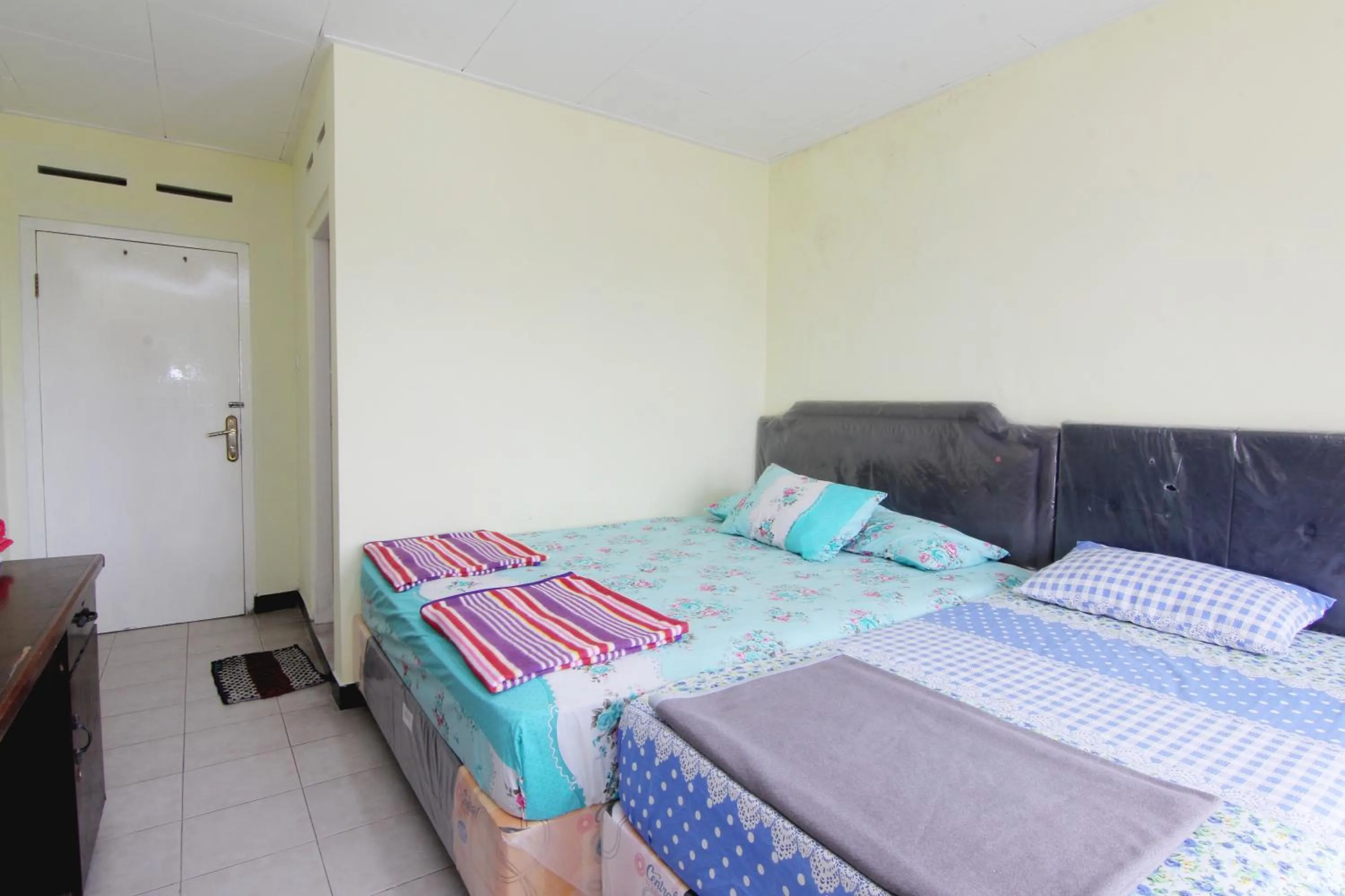 Bedroom, Bed in Hotel Wijaya 1 Kaliurang