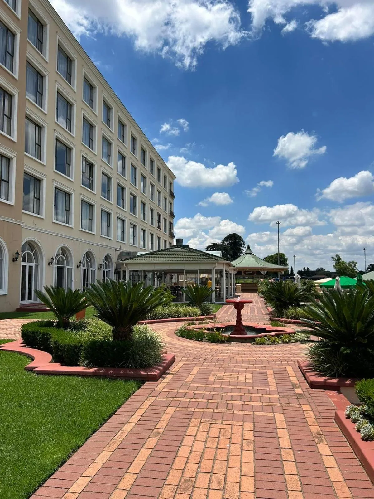 Property building in Riviera on Vaal Resort