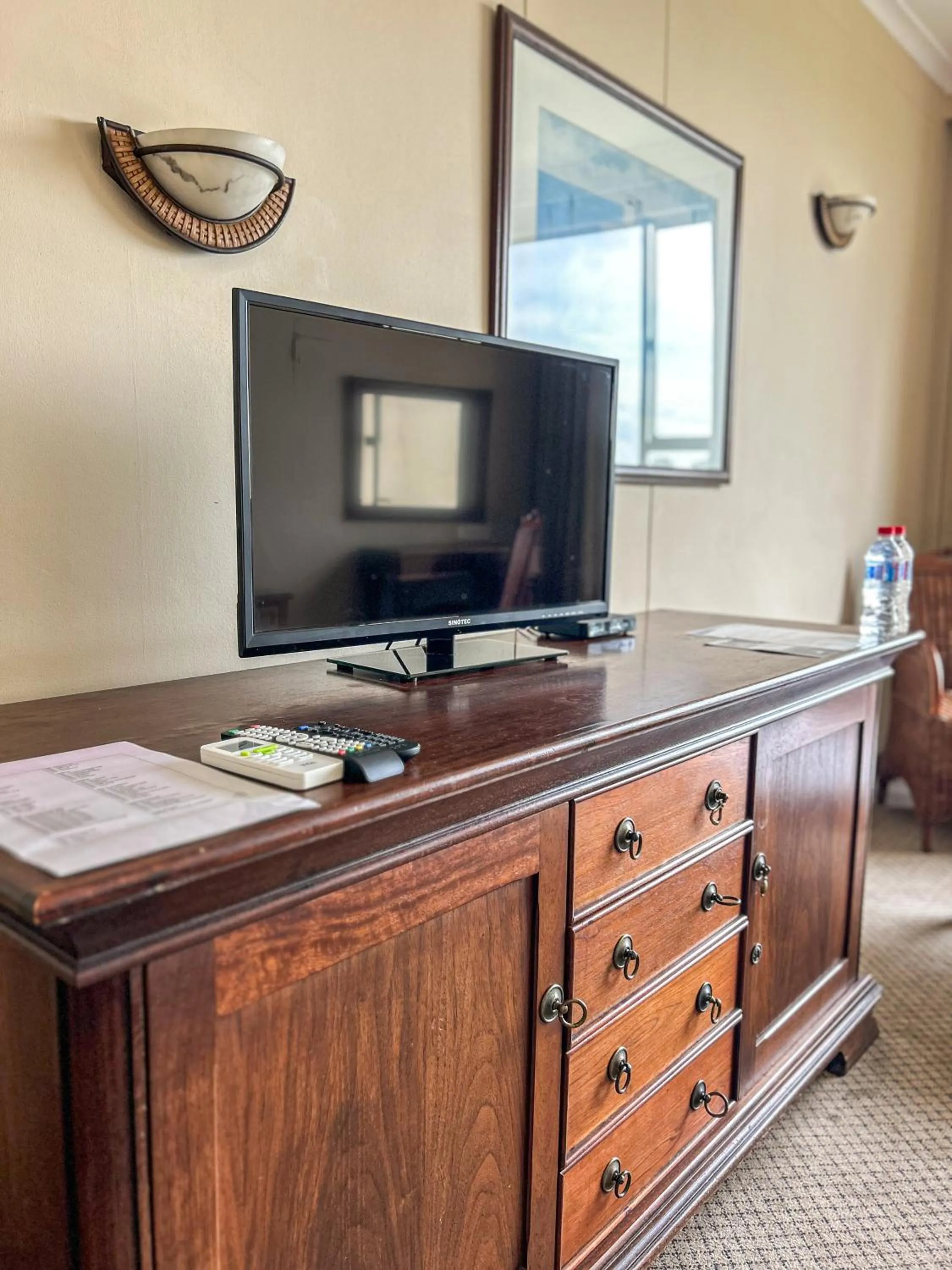 TV and multimedia in Riviera on Vaal Resort