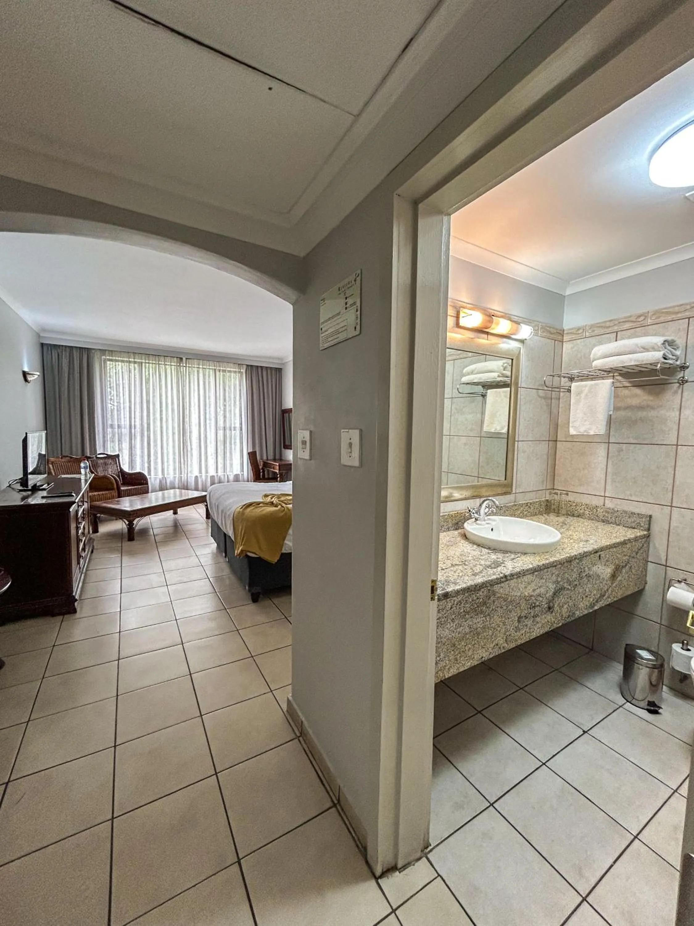 Photo of the whole room, Bed in Riviera on Vaal Resort